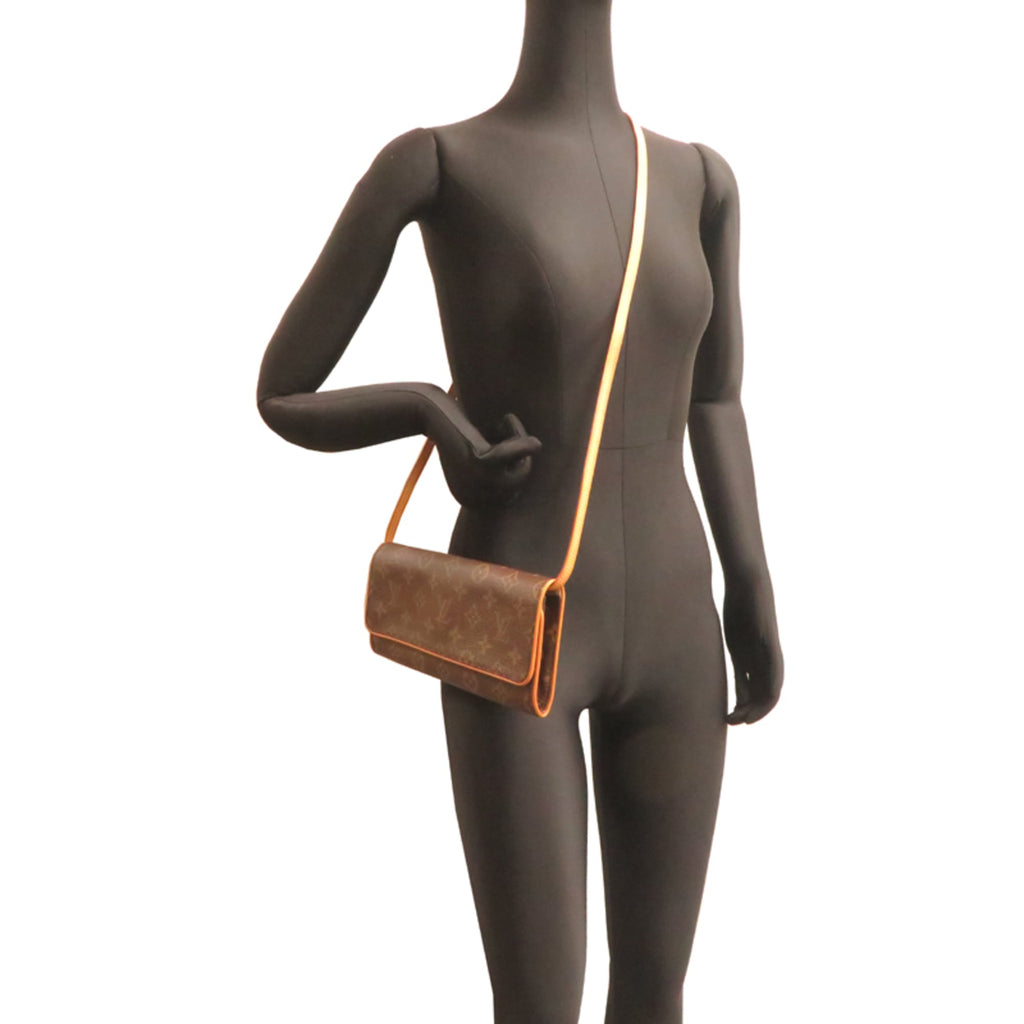 Louis Vuitton Brown Monogram Pochette Shoulder Bag (Pre-Owned)