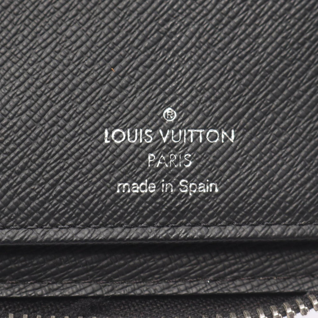 Louis Vuitton Taiga Black Taiga Leather Long Wallet (Bi-Fold) (Pre-Owned)