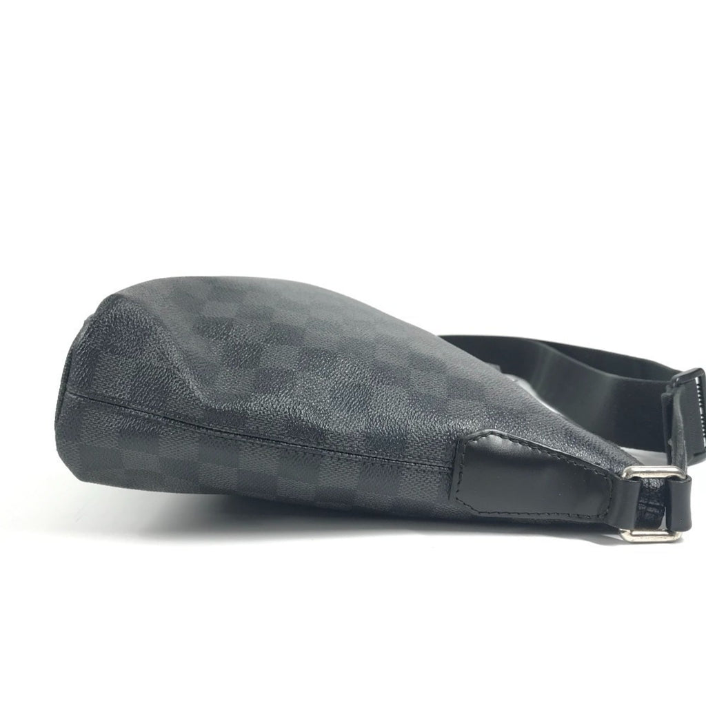 Louis Vuitton Damier Graphite Black Damier Graphite Shoulder Bag (Pre-Owned)