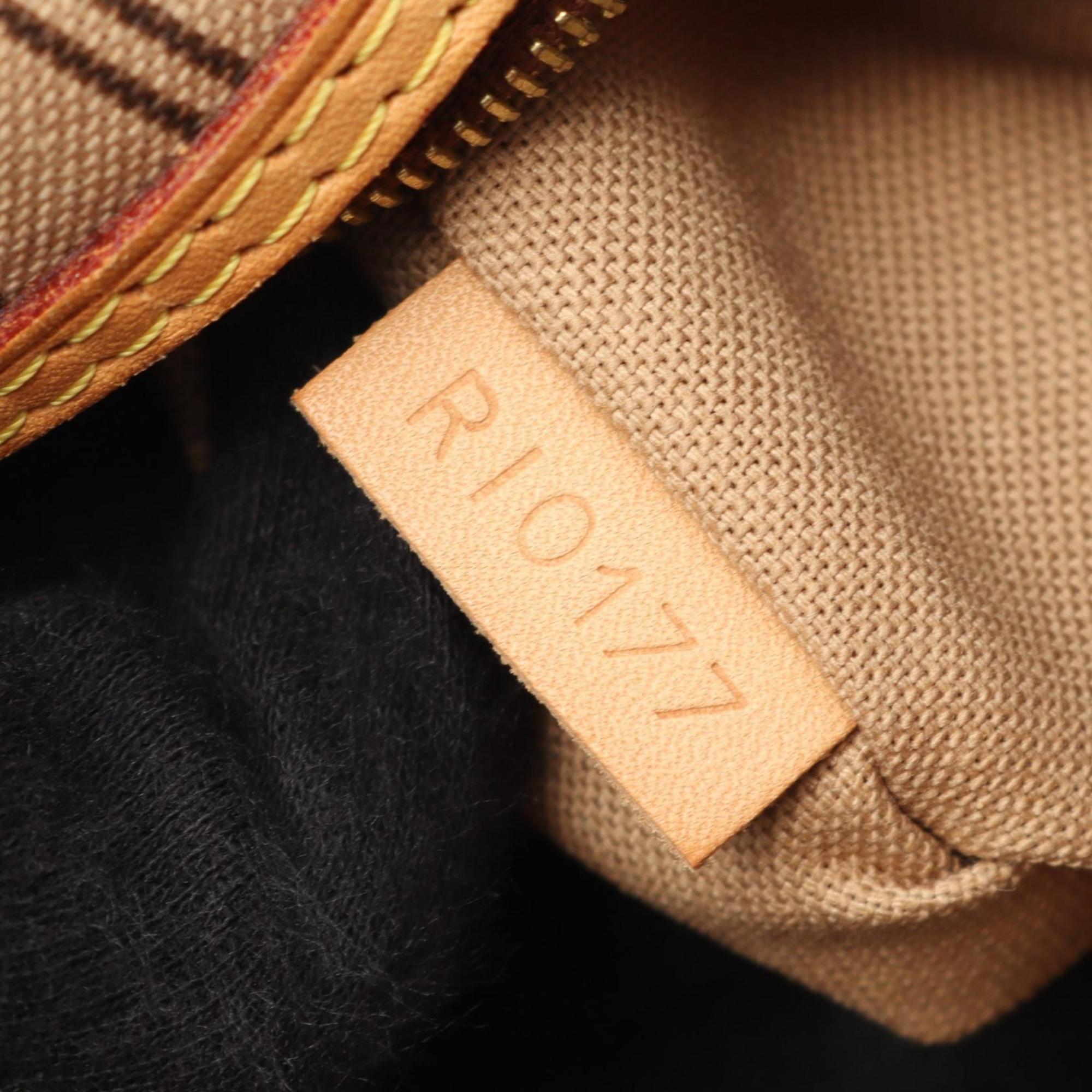 Louis Vuitton Brown Monogram Coated Canvas Shoulder Bag (Pre-Owned)