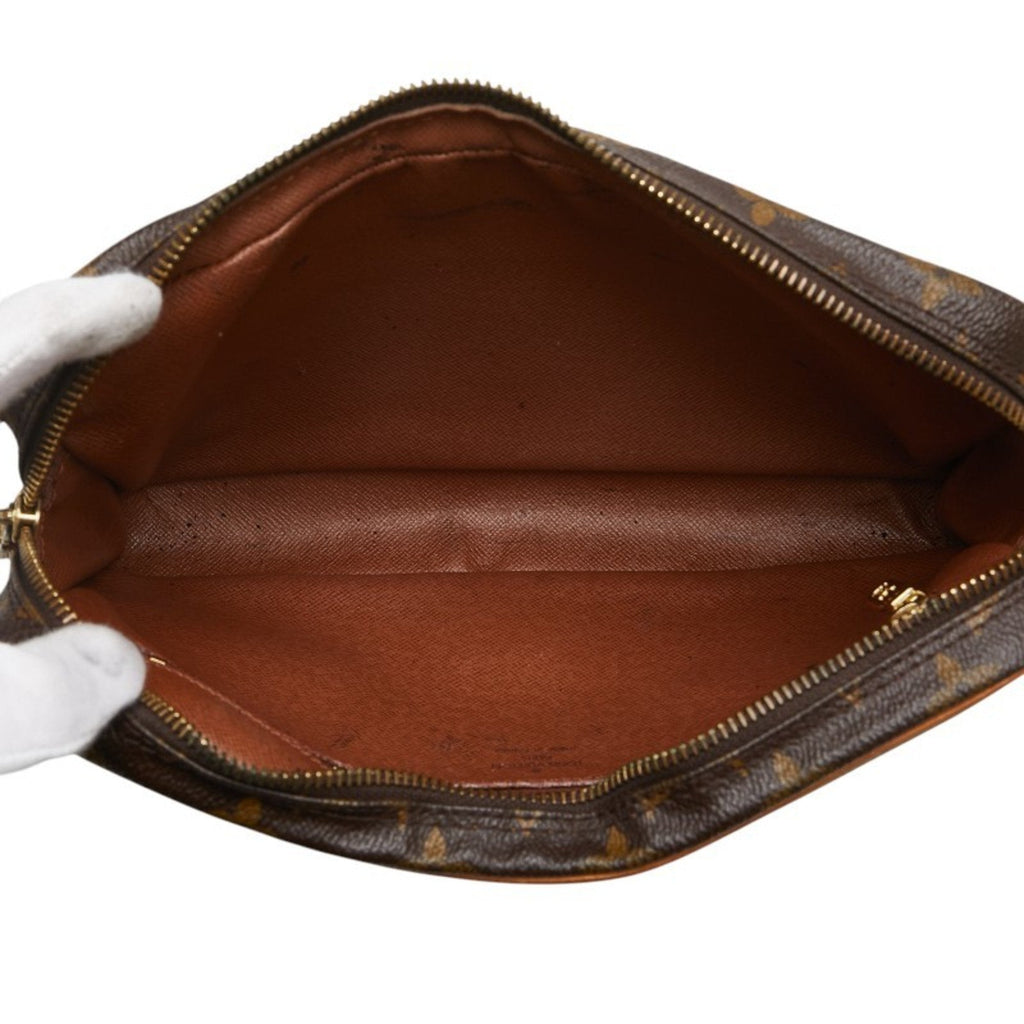 Louis Vuitton Brown Pvc Leather Clutch Bag Handbag (Pre-Owned)