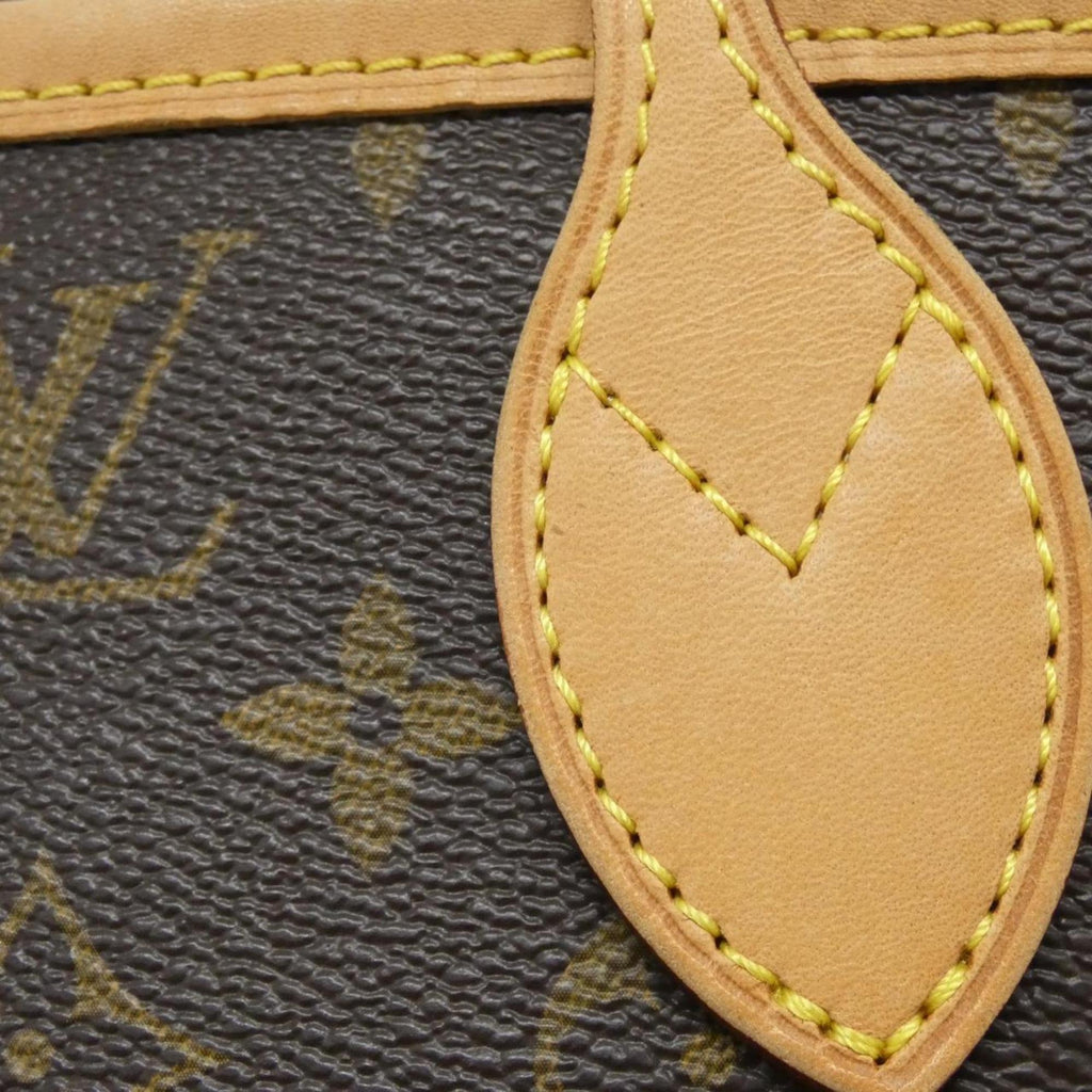 Louis Vuitton Marron Coated Canvas Handbag (Pre-Owned)
