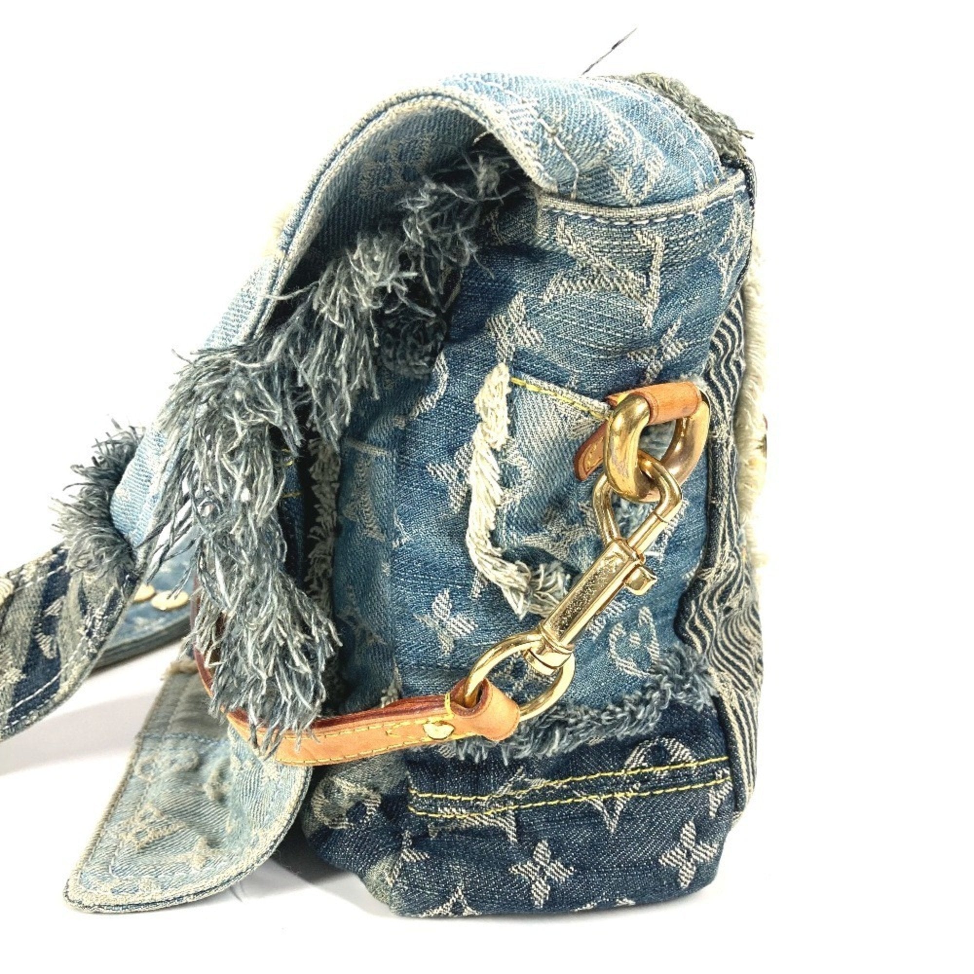 Louis Vuitton Blue Monogram Monogram Denim Messenger Bag Shoulder Bag (Pre-Owned)