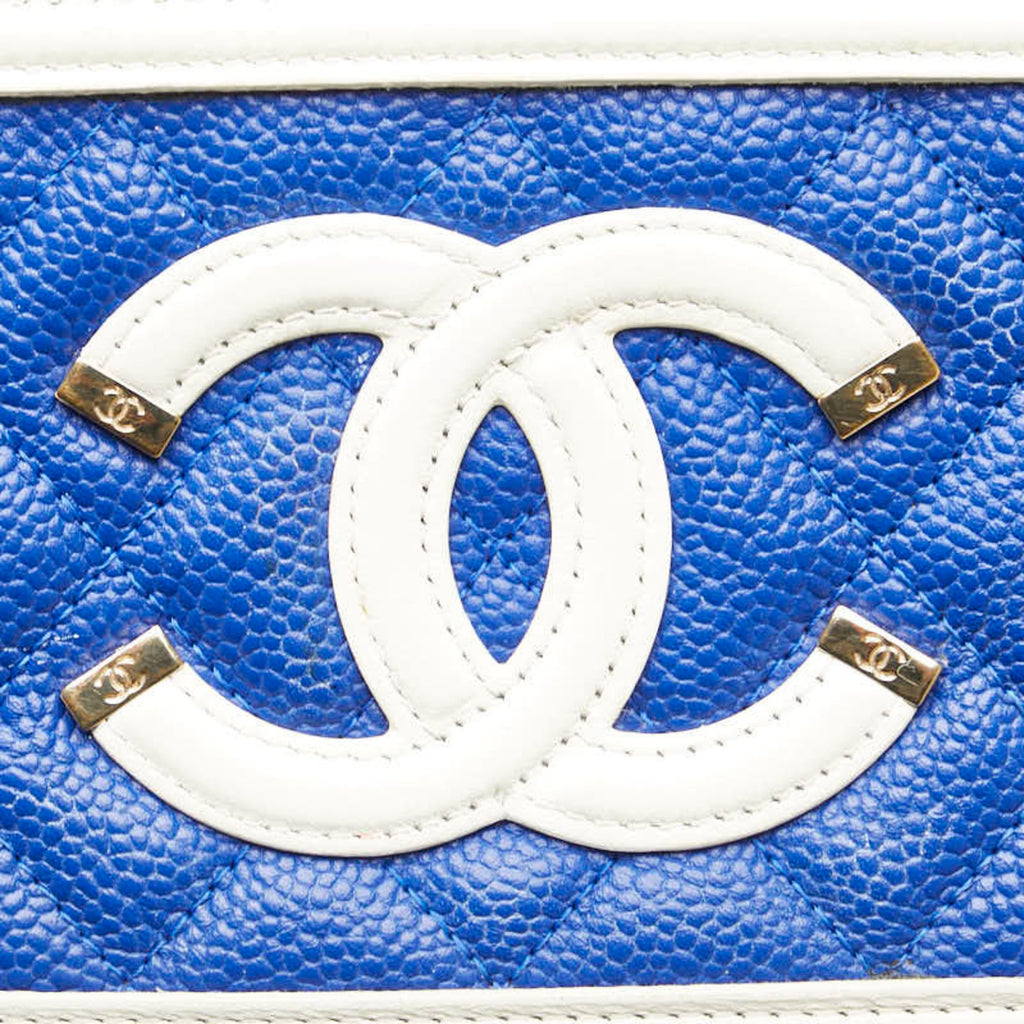 Filigree Double Zip Clutch with Chain Quilted Caviar