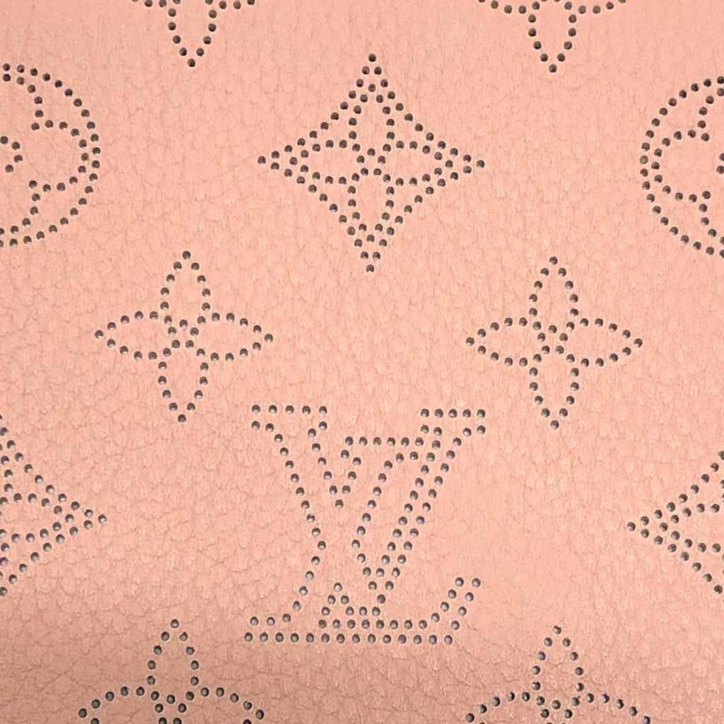 Louis Vuitton Mahina Pink Mahina Leather Long Wallet (Bi-Fold) (Pre-Owned)