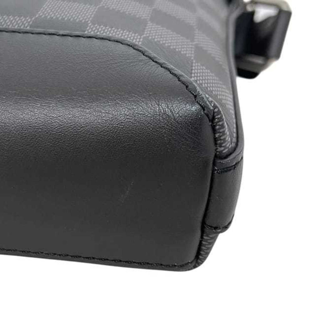 Louis Vuitton Black Damier Infini Leather Shoulder Bag (Pre-Owned)