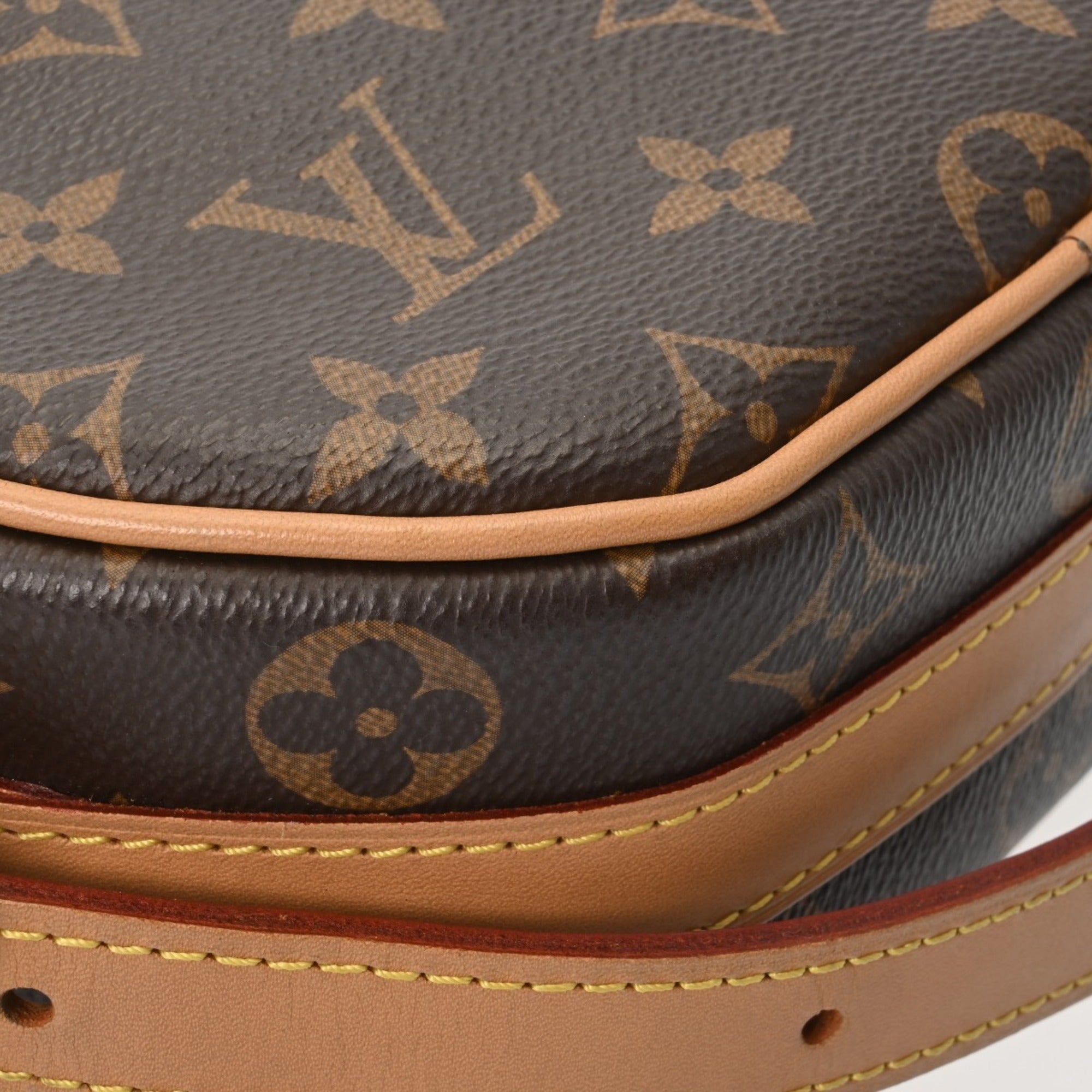 Louis Vuitton Brown Monogram Canvas Shoulder Bag (Pre-Owned)