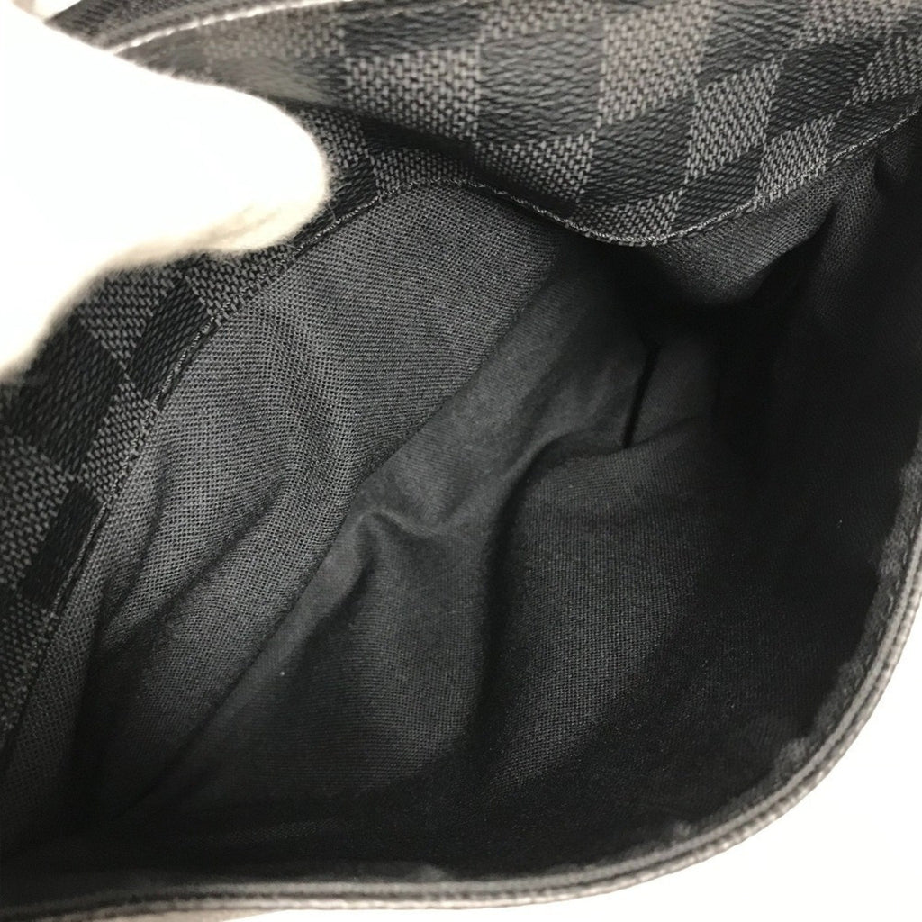 Louis Vuitton Black Blue Damier Graphite Messenger Bag Shoulder Bag (Pre-Owned)