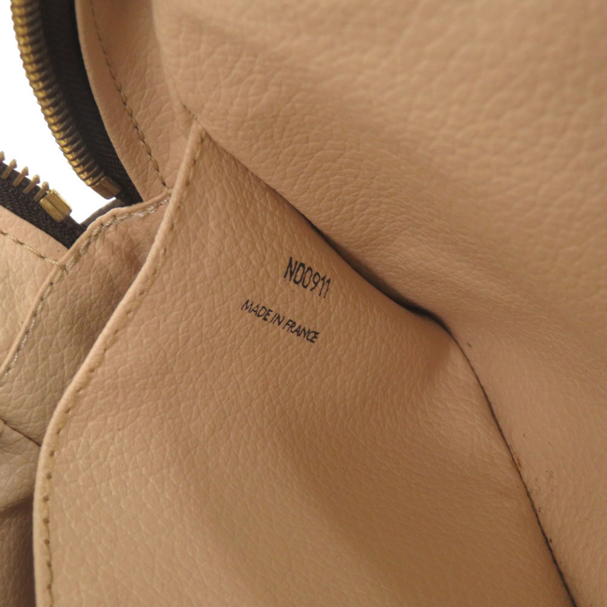 Louis Vuitton Brown Monogram Clutch Bag (Pre-Owned)