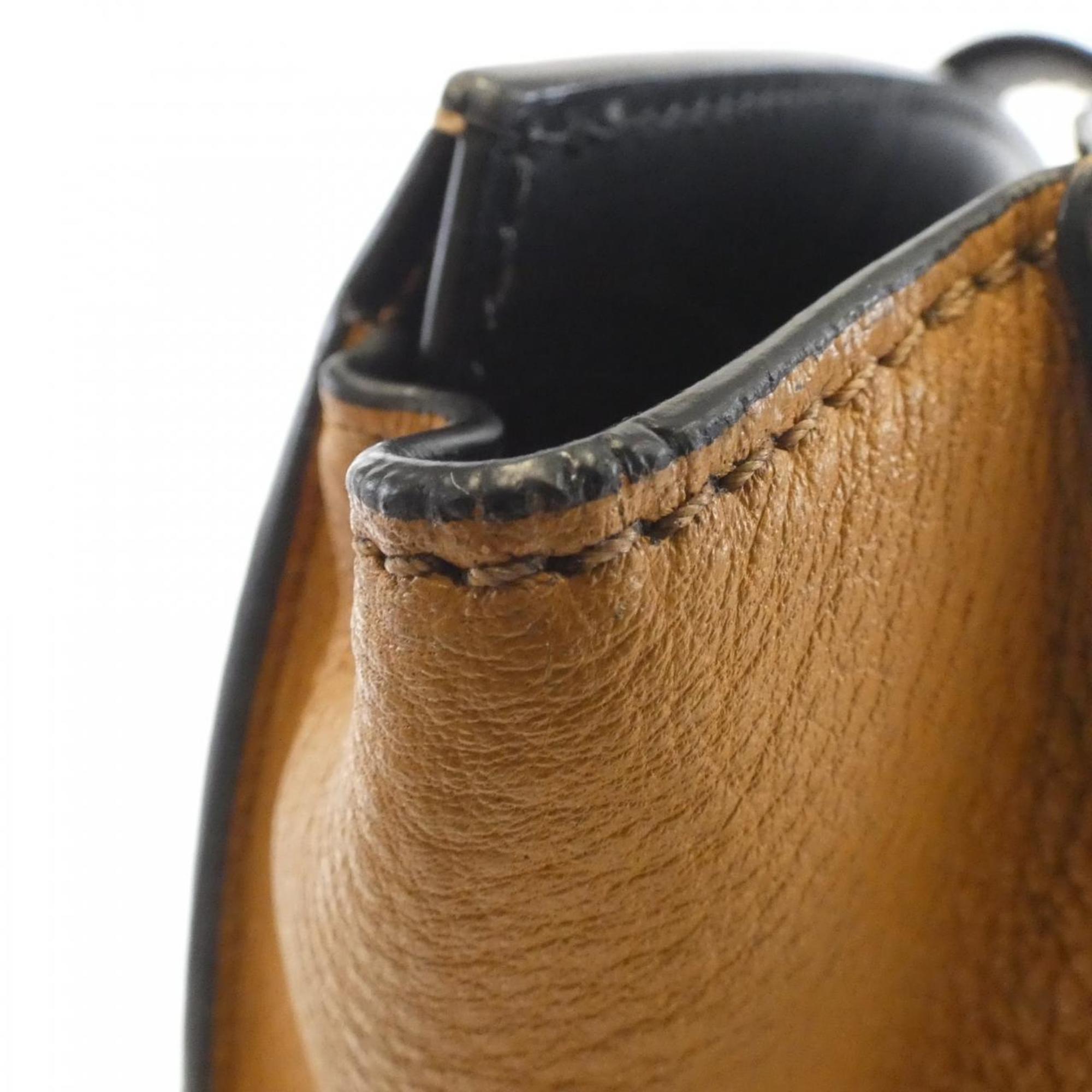 Louis Vuitton Camel Leather Handbag (Pre-Owned)