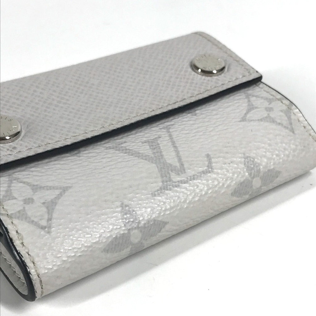 Louis Vuitton Taigarama Blanc White Taigarama Wallet (Tri-Fold) (Pre-Owned)