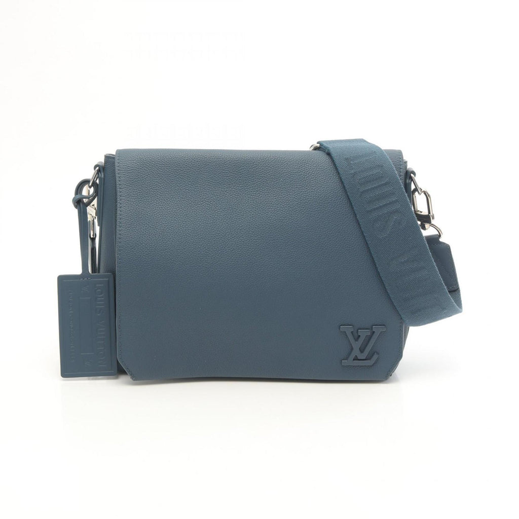 Louis Vuitton Green Leather Shoulder Bag (Pre-Owned)