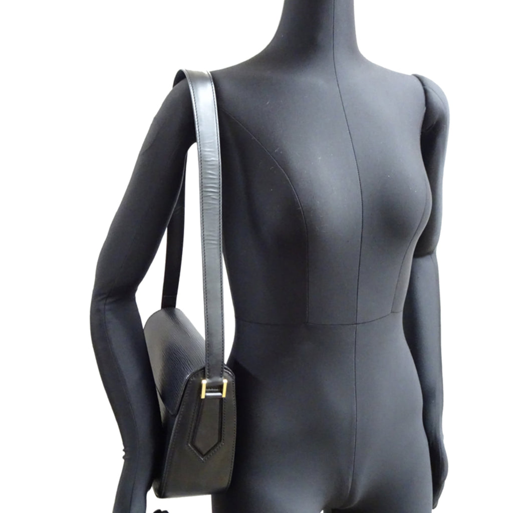 Louis Vuitton Black Noir Epi Leather Shoulder Bag (Pre-Owned)