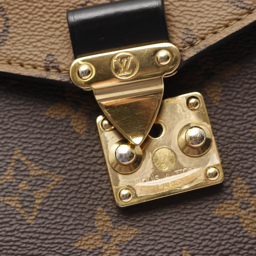 Louis Vuitton Black Brown Coated Canvas Leather Handbag Pochette (Pre-Owned)