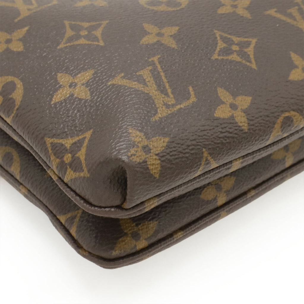 Louis Vuitton Cerise Monogram Canvas Leather Pochette Shoulder Bag (Pre-Owned)