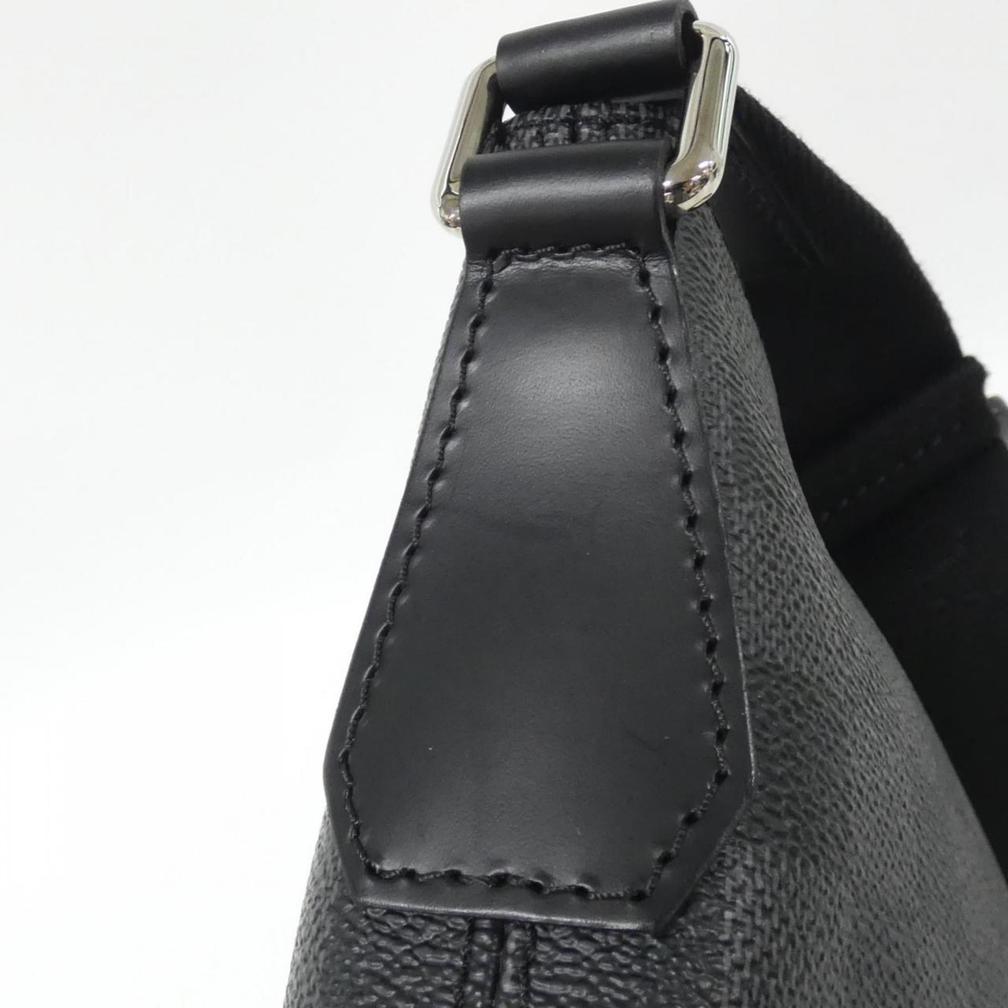 Louis Vuitton Gray Coated Canvas Shoulder Bag (Pre-Owned)