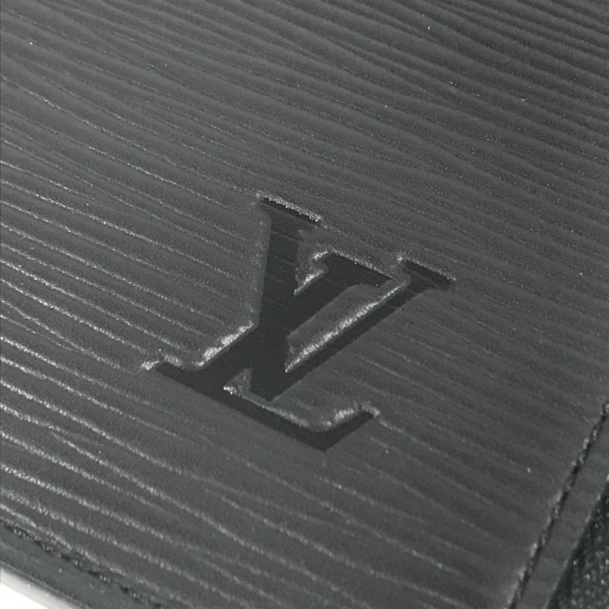 Louis Vuitton Black Noir Epi Leather Clutch Bag Pochette Pouch (Pre-Owned)