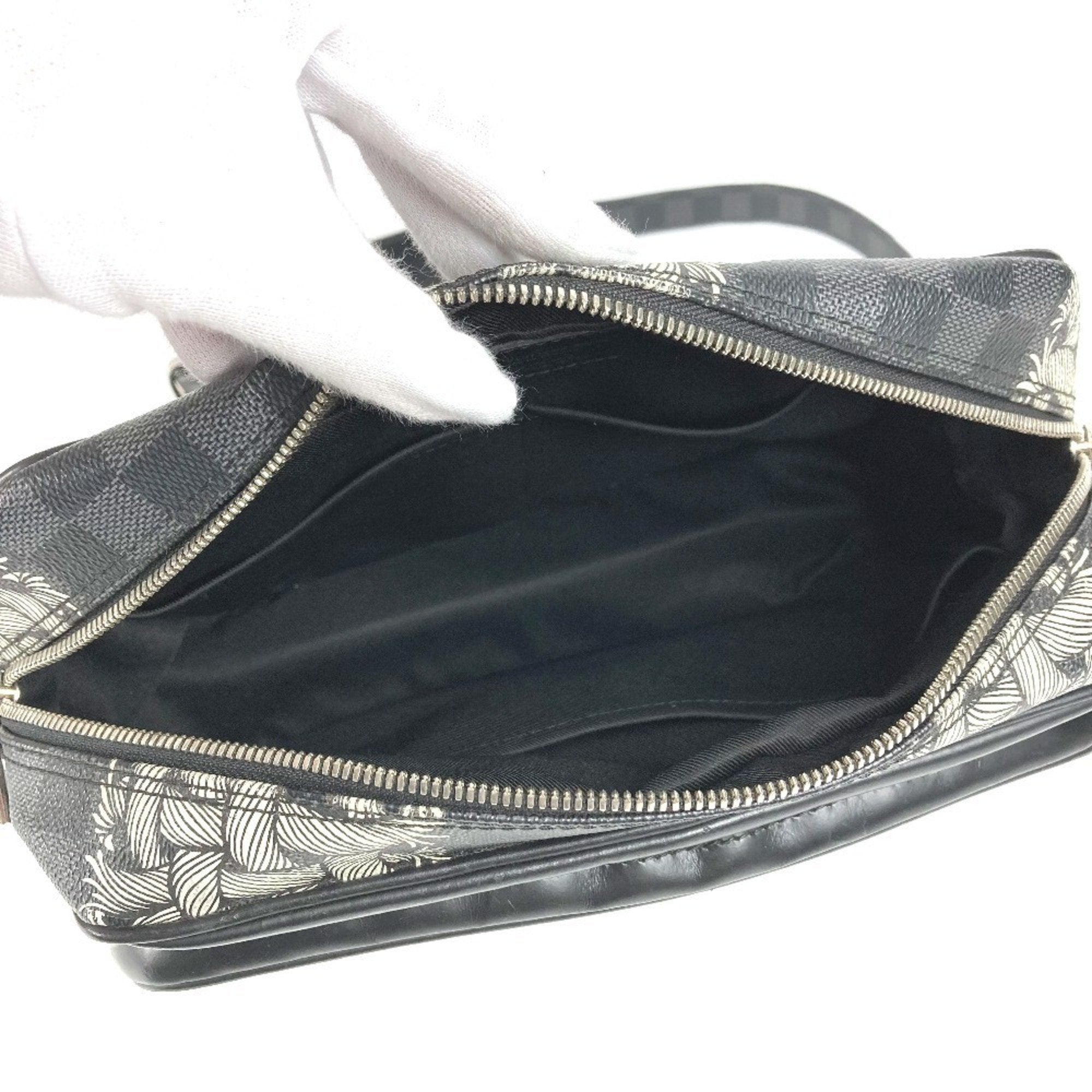 Louis Vuitton Black Damier Graphite Shoulder Bag (Pre-Owned)