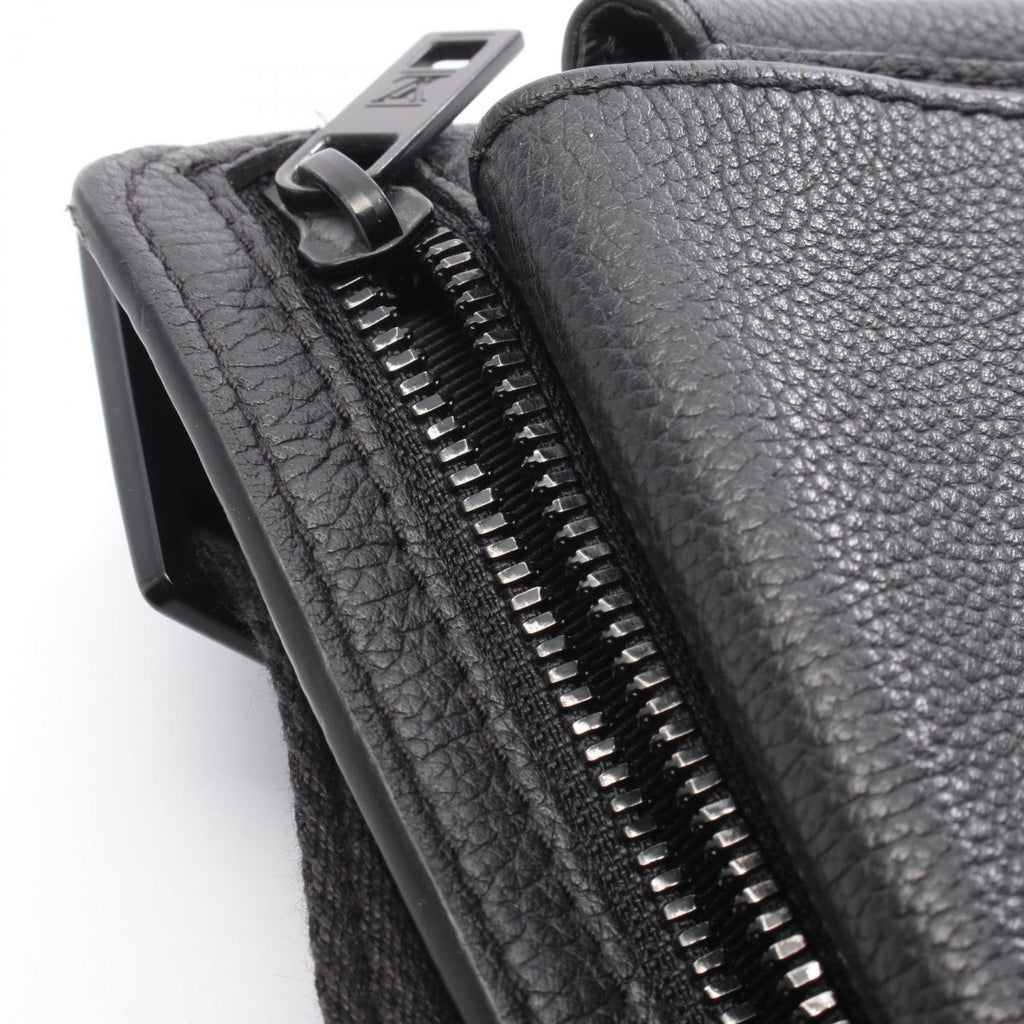 Louis Vuitton Black Noir Leather Fanny Pack (Pre-Owned)