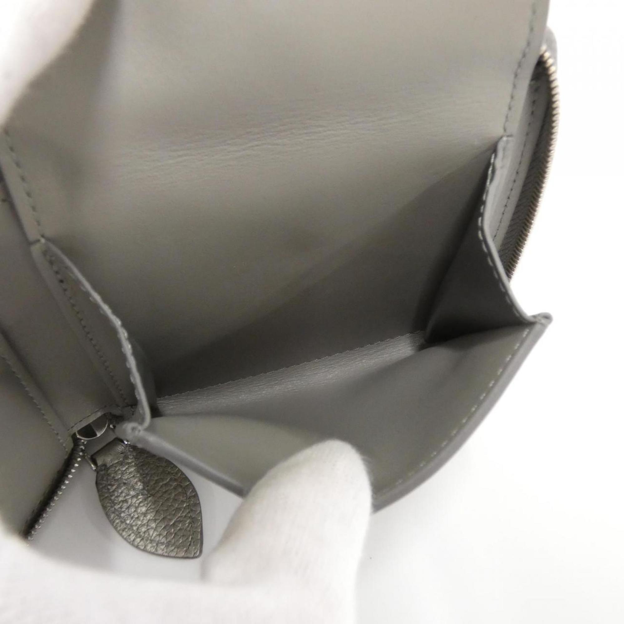 Louis Vuitton Metallic Gray Leather Wallet (Bi-Fold) (Pre-Owned)