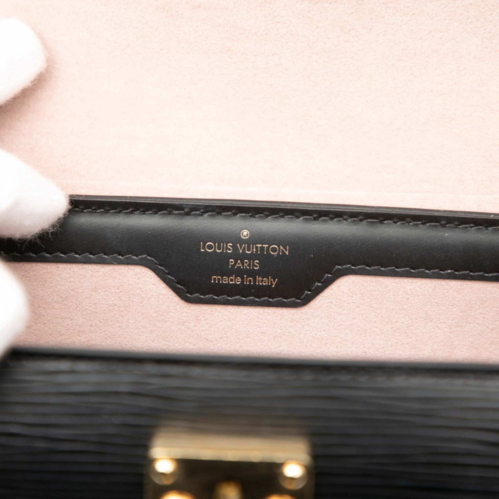 Louis Vuitton Black Noir Leather Handbag Shoulder Bag (Pre-Owned)