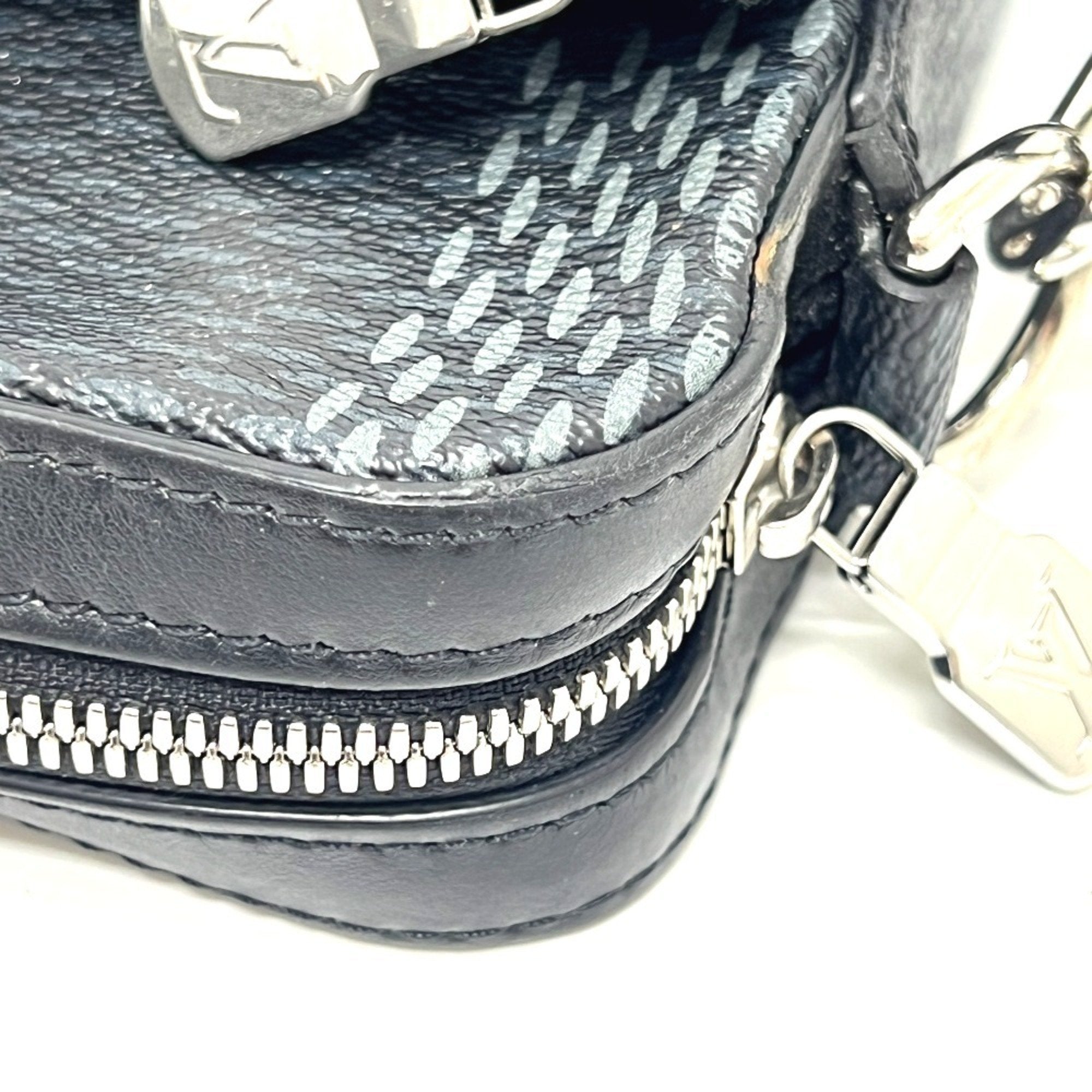 Louis Vuitton Black Galle Damier Graphite Shoulder Bag (Pre-Owned)