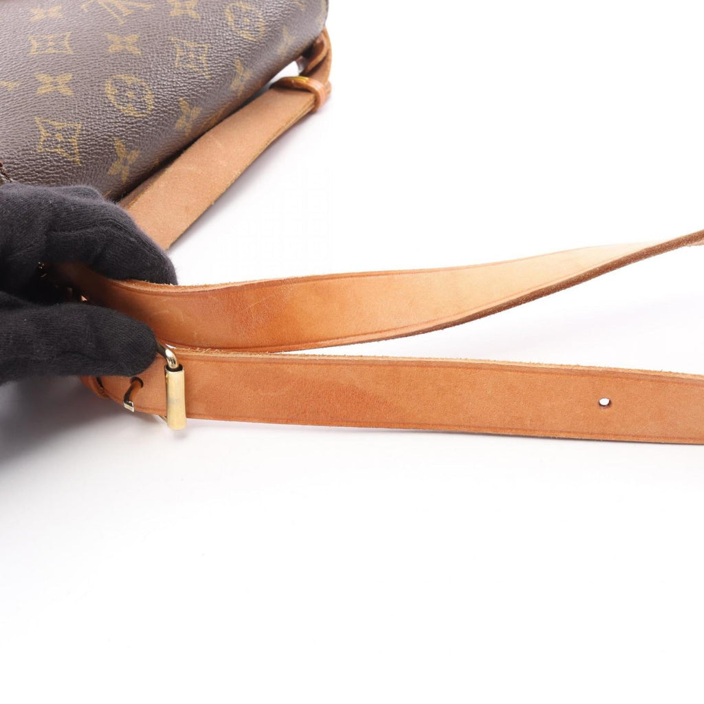 Louis Vuitton Brown Monogram Leather Shoulder Bag (Pre-Owned)
