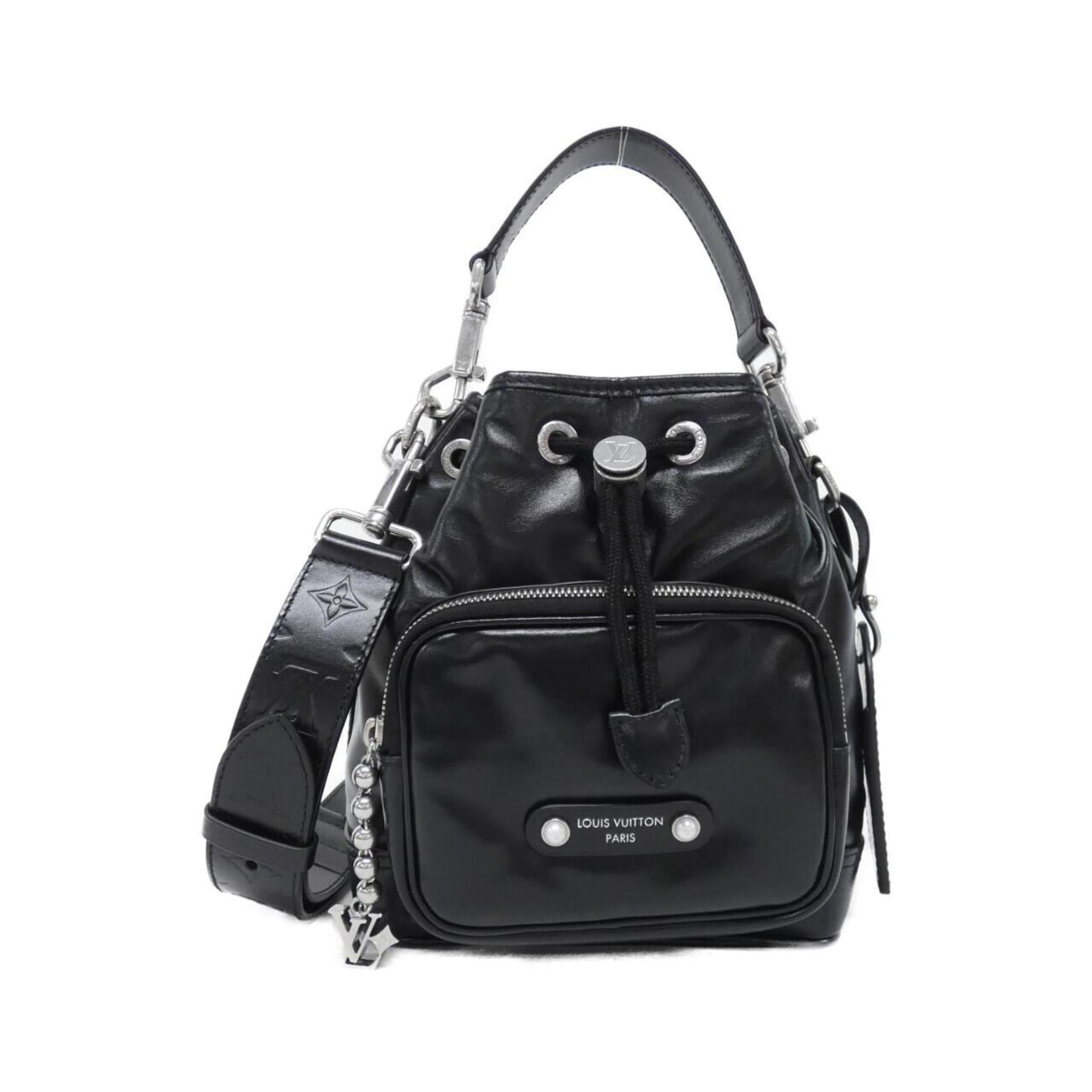 Louis Vuitton Black Leather Shoulder Bag (Pre-Owned)