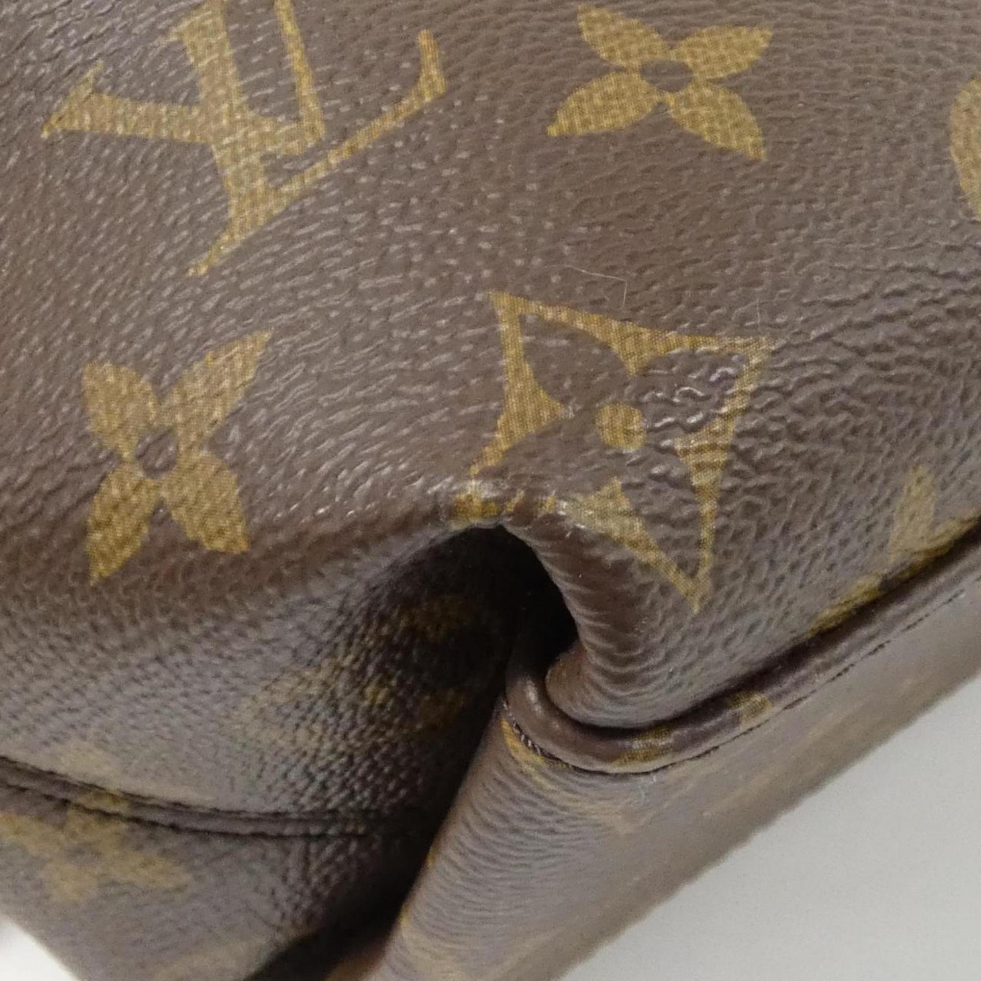 Louis Vuitton Brown Khaki Coated Canvas Shoulder Bag (Pre-Owned)