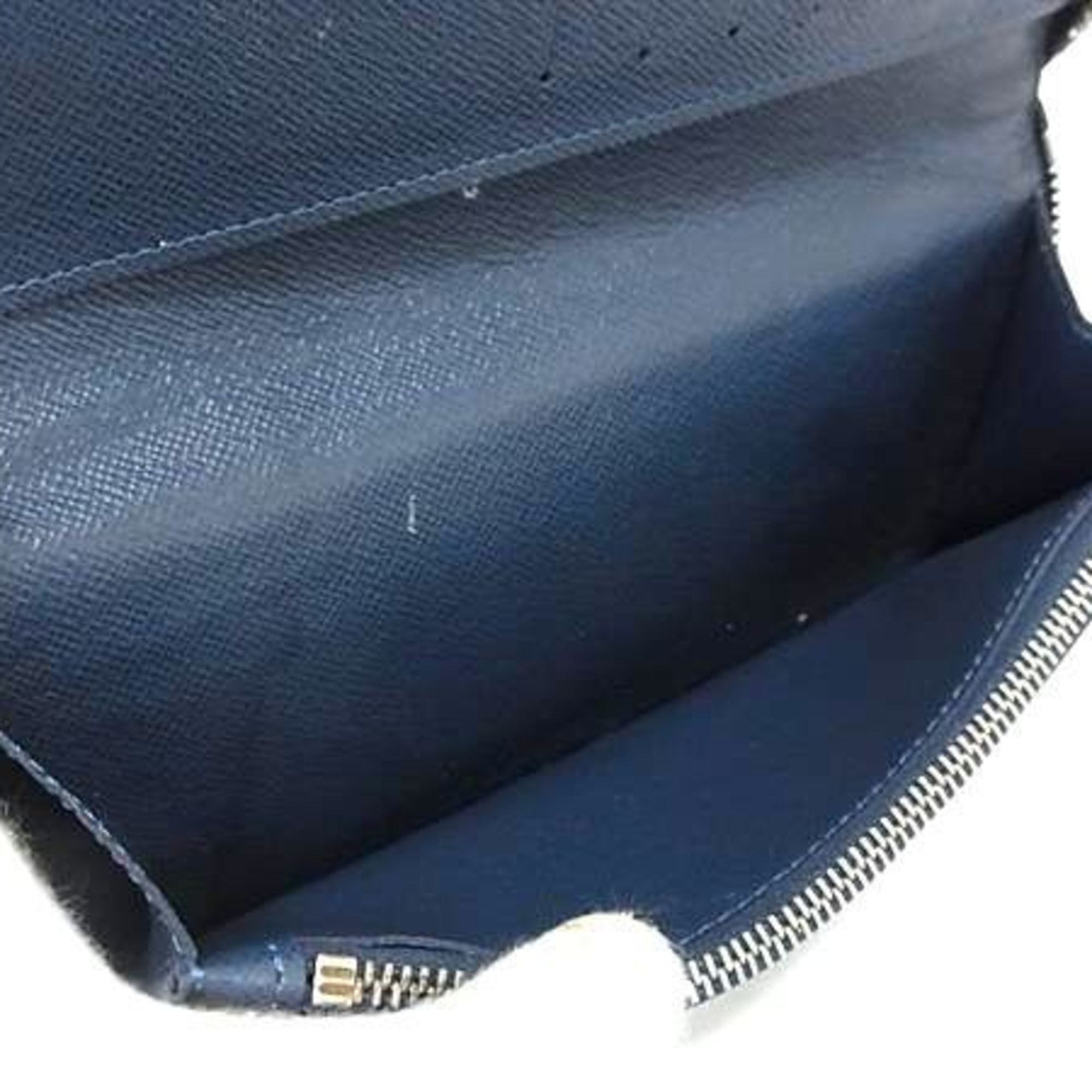 Louis Vuitton Taiga Blue Taiga Leather Long Wallet (Bi-Fold) (Pre-Owned)
