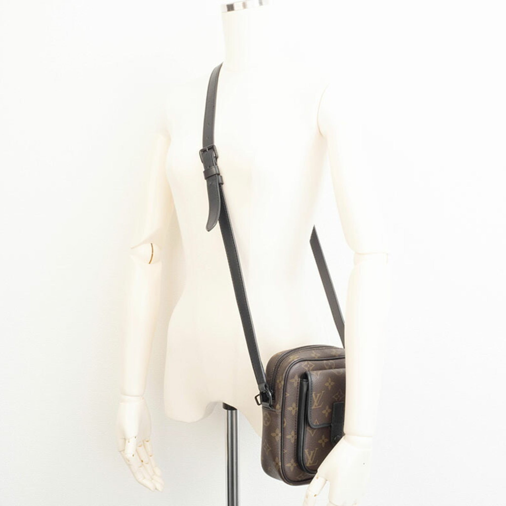 Louis Vuitton Monogram Macassar Dark Brown Shoulder Bag (Pre-Owned)