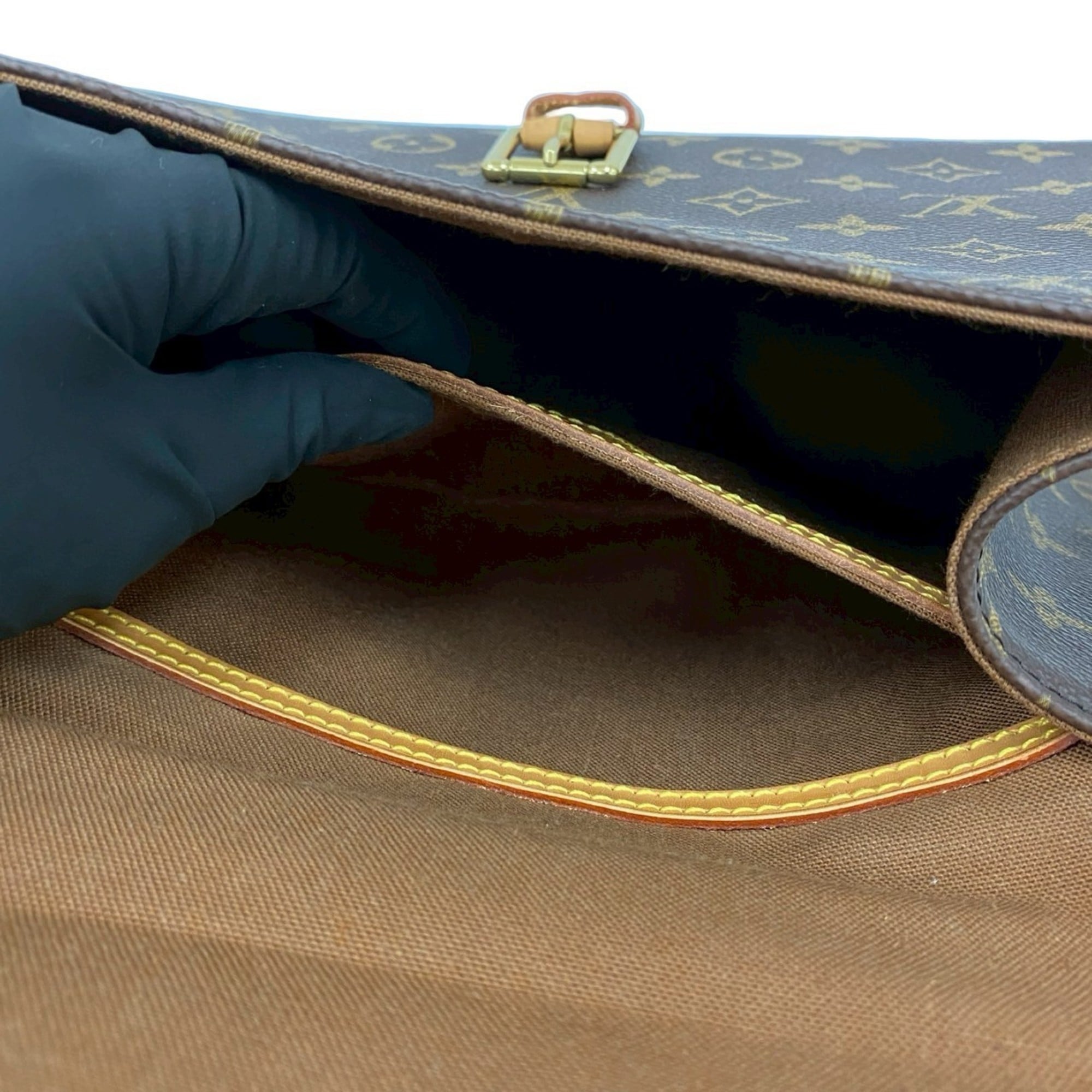 Louis Vuitton Brown Leather Pvc Handbag Shoulder Bag (Pre-Owned)