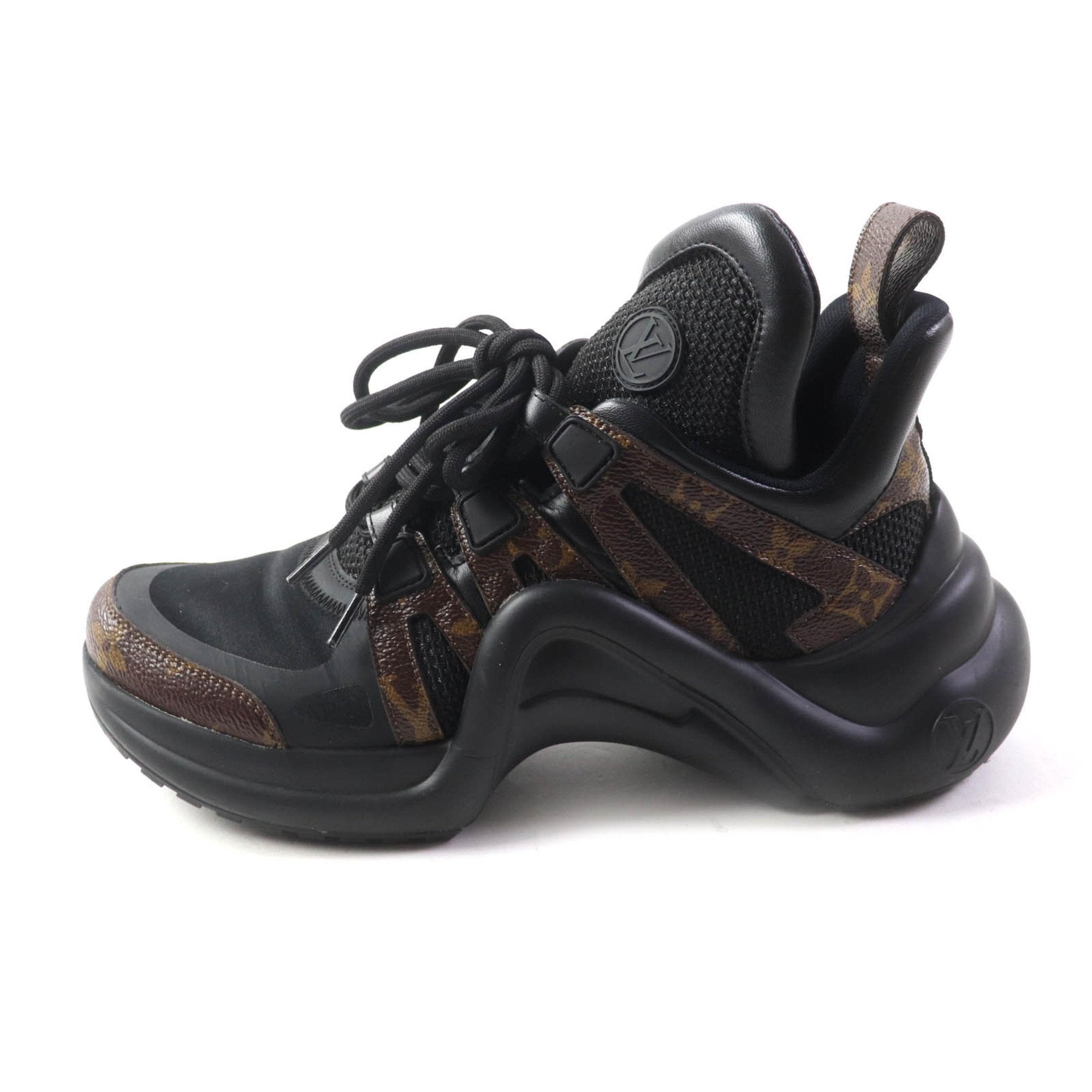 Louis Vuitton Black Sneakers (Pre-Owned)