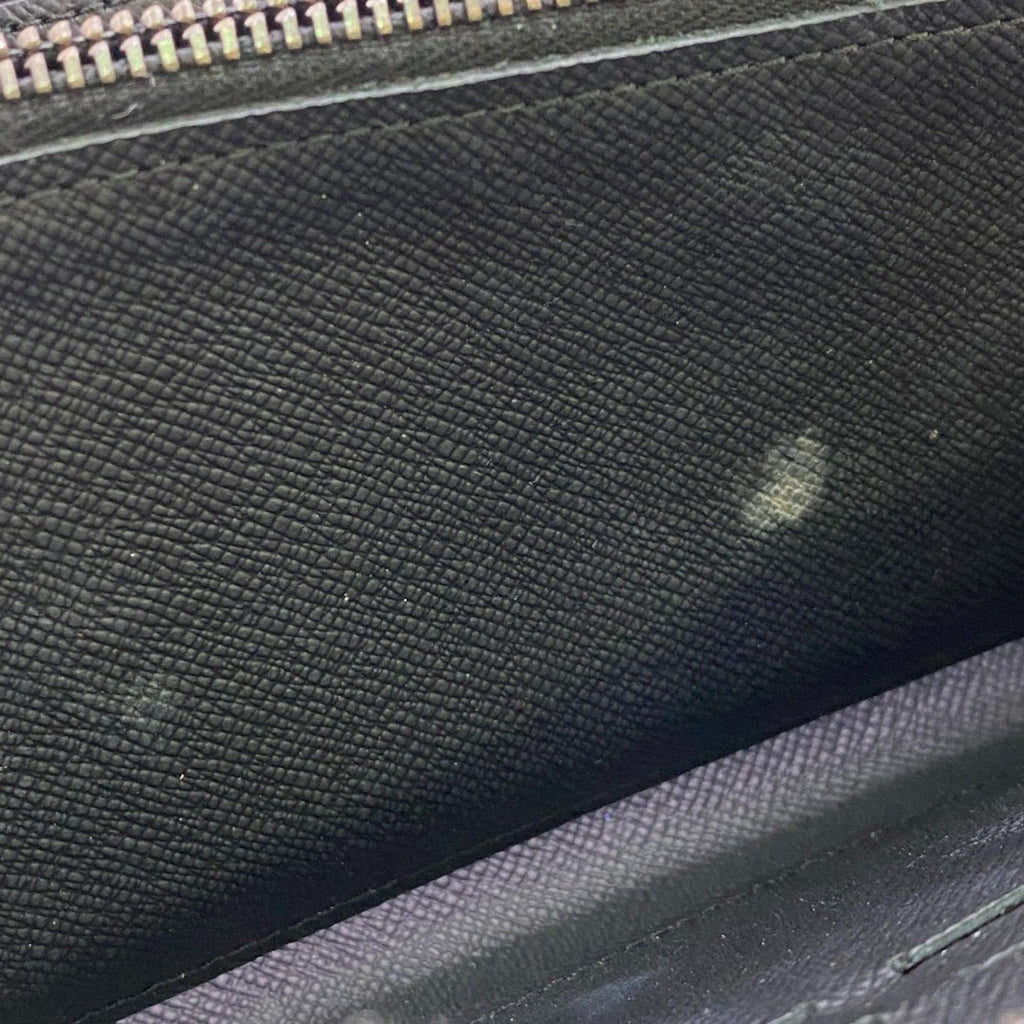 Louis Vuitton Black Leather Long Wallet (Bi-Fold) (Pre-Owned)