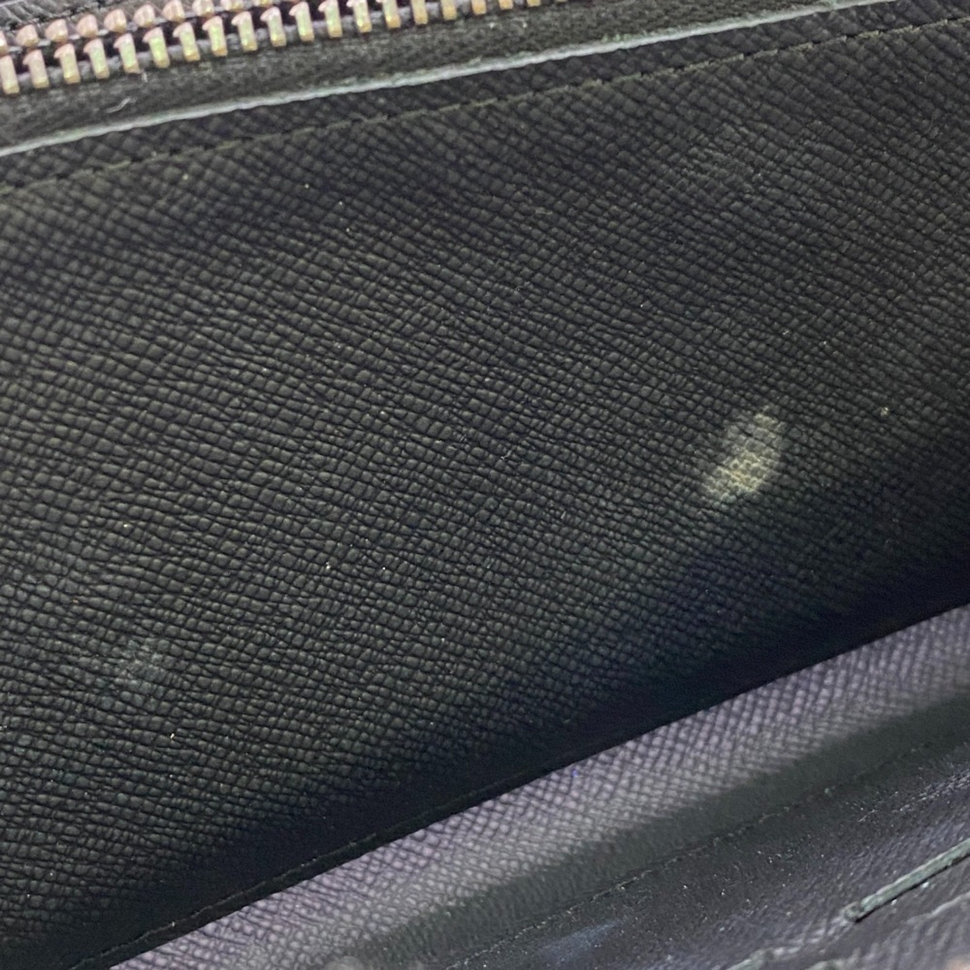 Louis Vuitton Black Leather Long Wallet (Bi-Fold) (Pre-Owned)