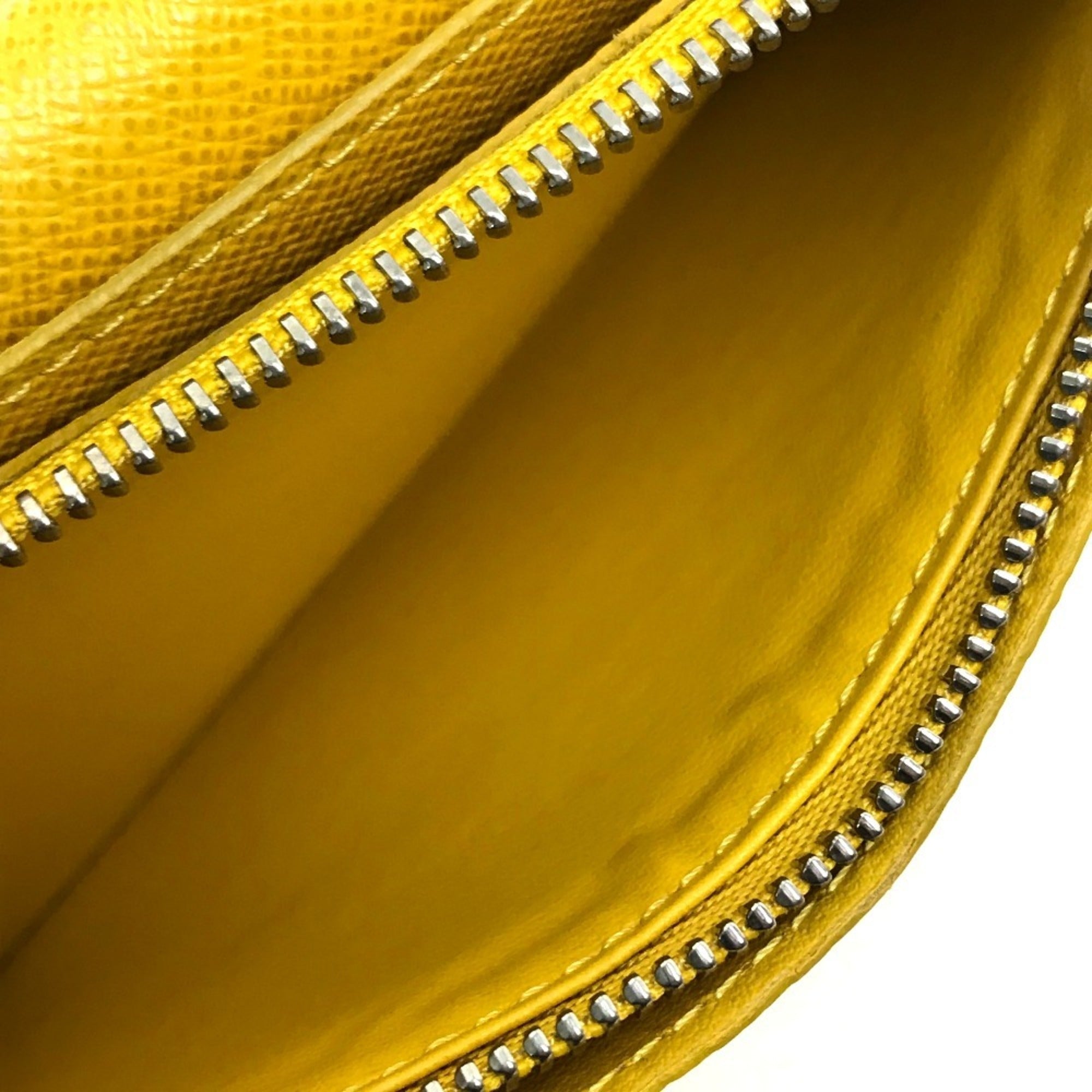 Louis Vuitton Taiga Jaune Yellow Taiga Leather Long Wallet (Bi-Fold) (Pre-Owned)