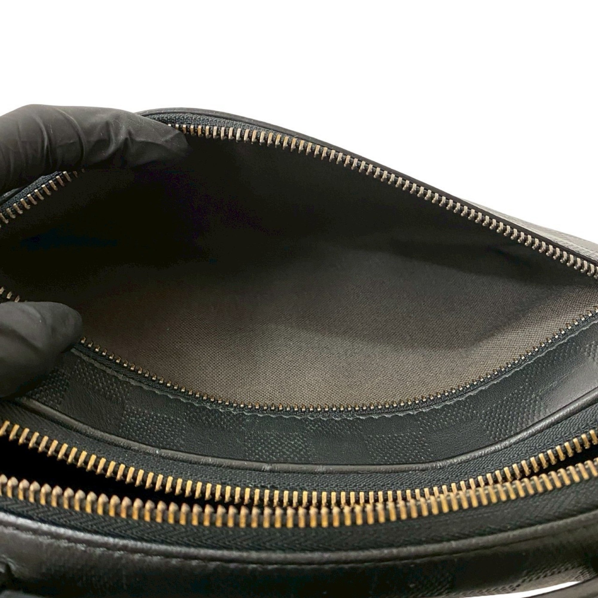 Louis Vuitton Black Leather Handbag Sling Bag (Pre-Owned)
