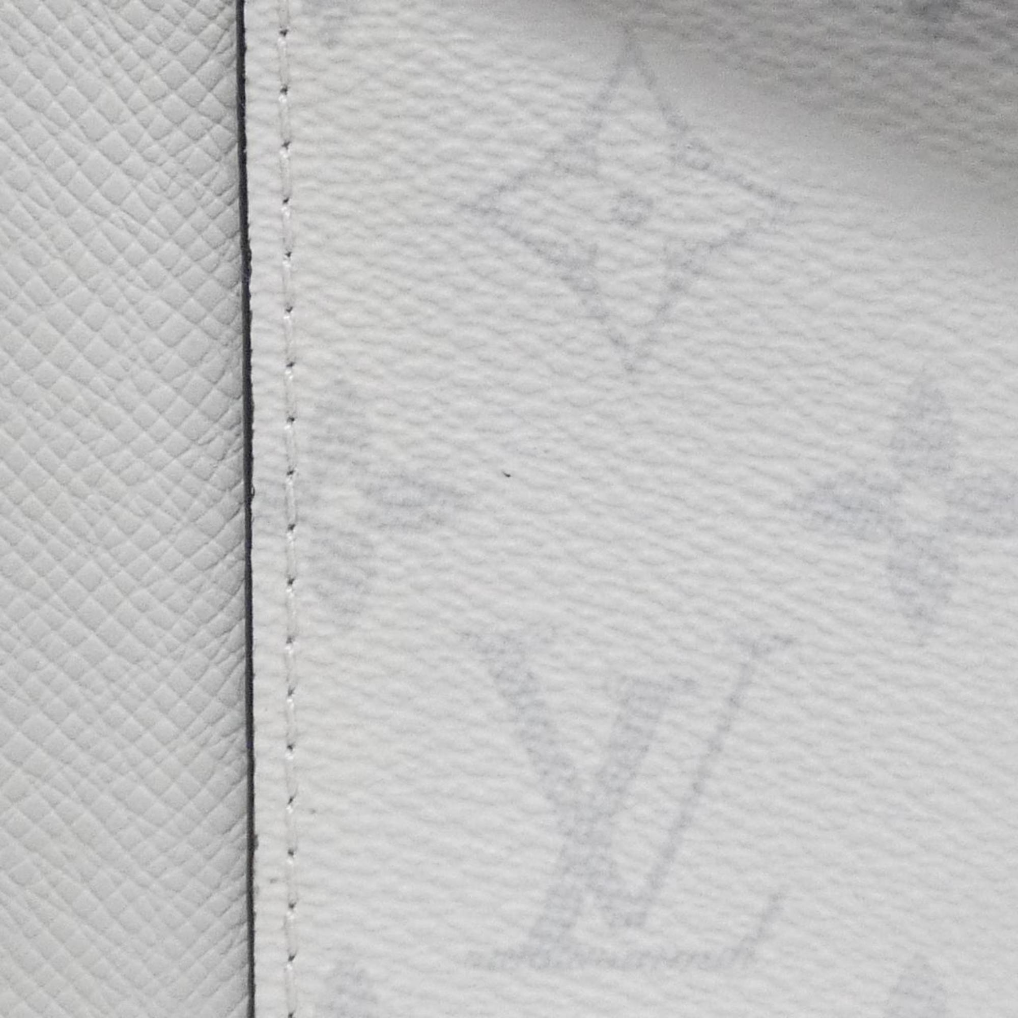 Louis Vuitton White Coated Canvas Shoulder Bag (Pre-Owned)