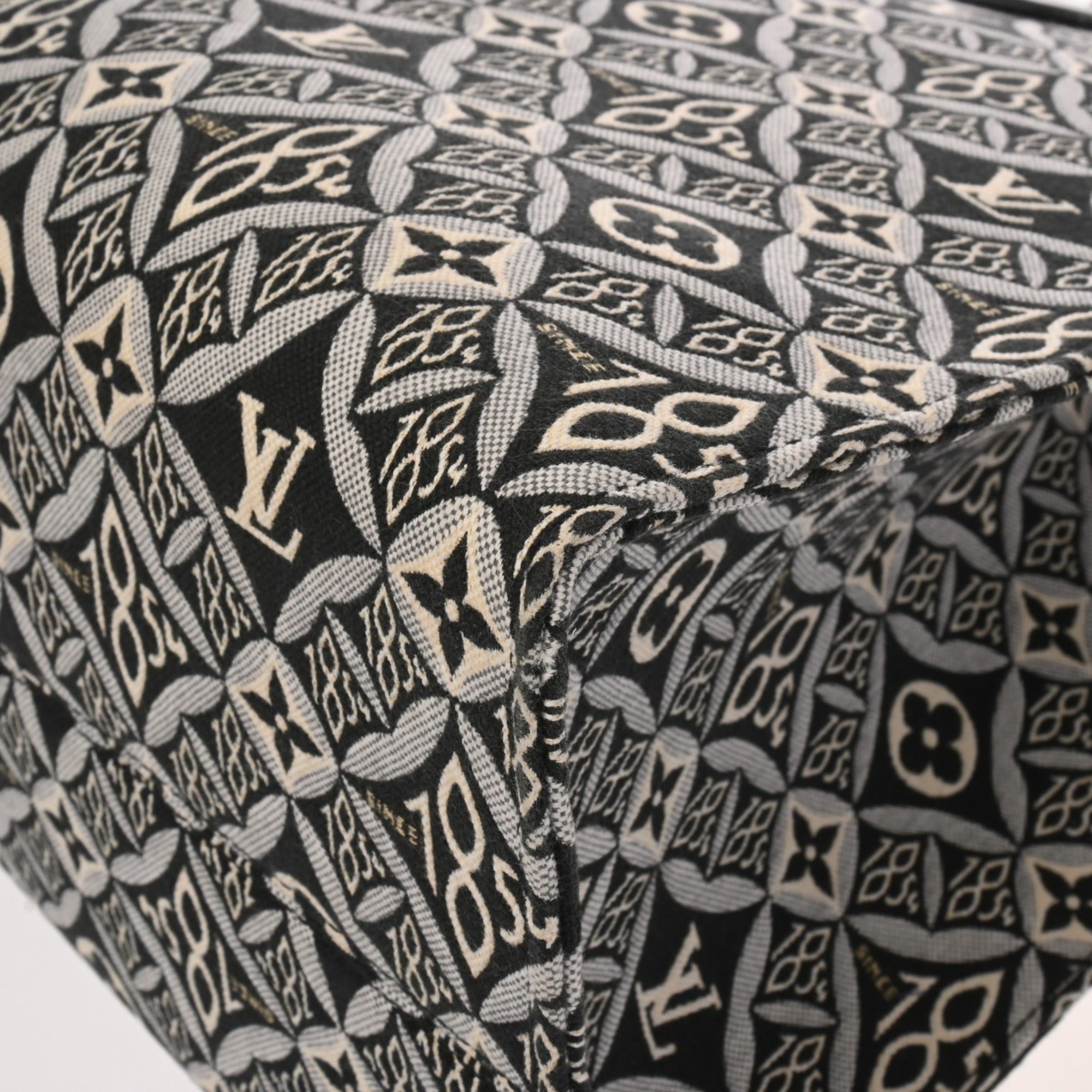 Louis Vuitton Black White Monogram Handbag (Pre-Owned)