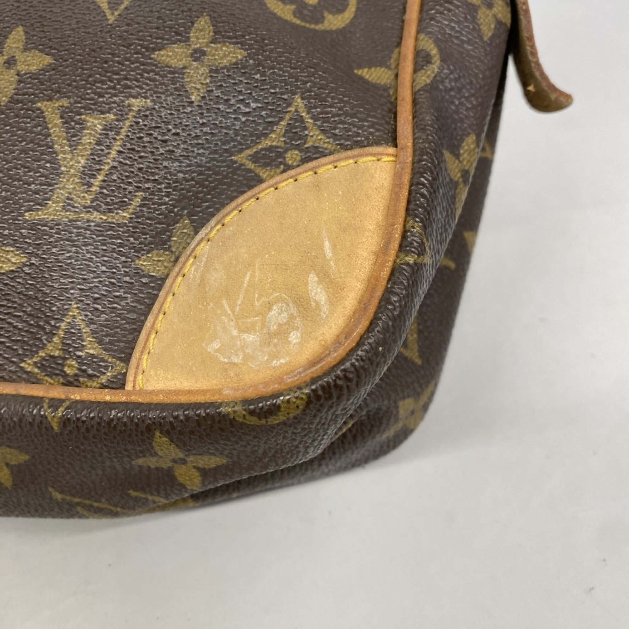 Trocadero Handbag Monogram Canvas 27
