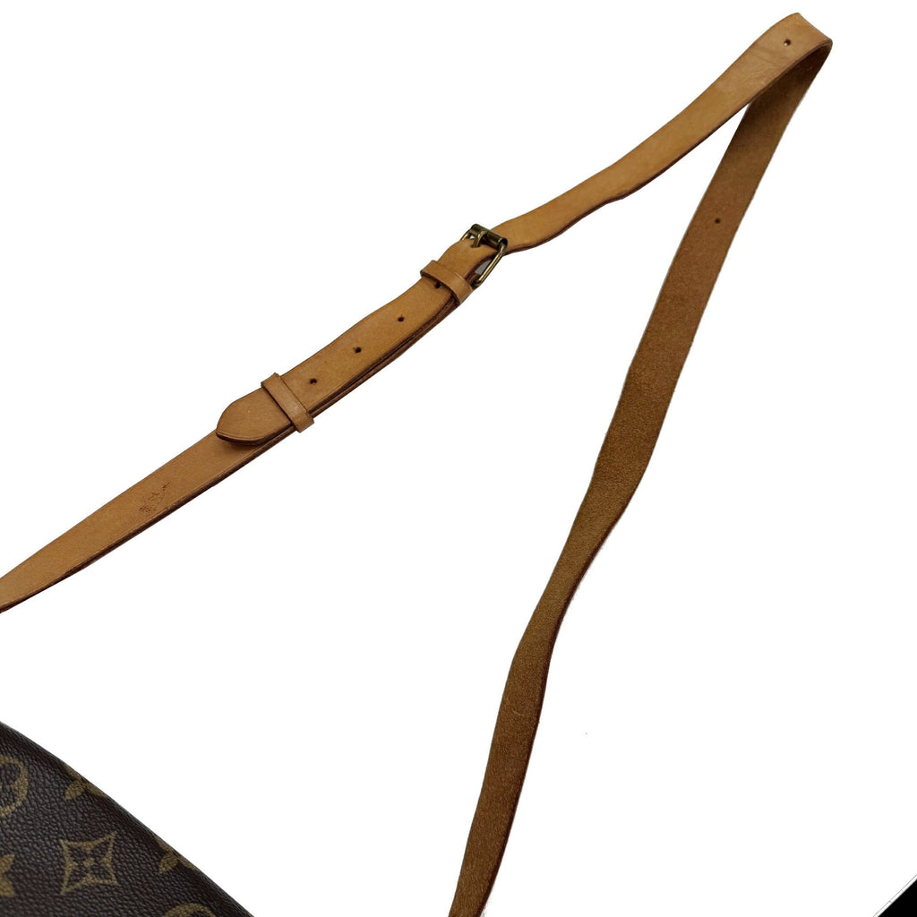 Louis Vuitton Brown Monogram Shoulder Bag (Pre-Owned)