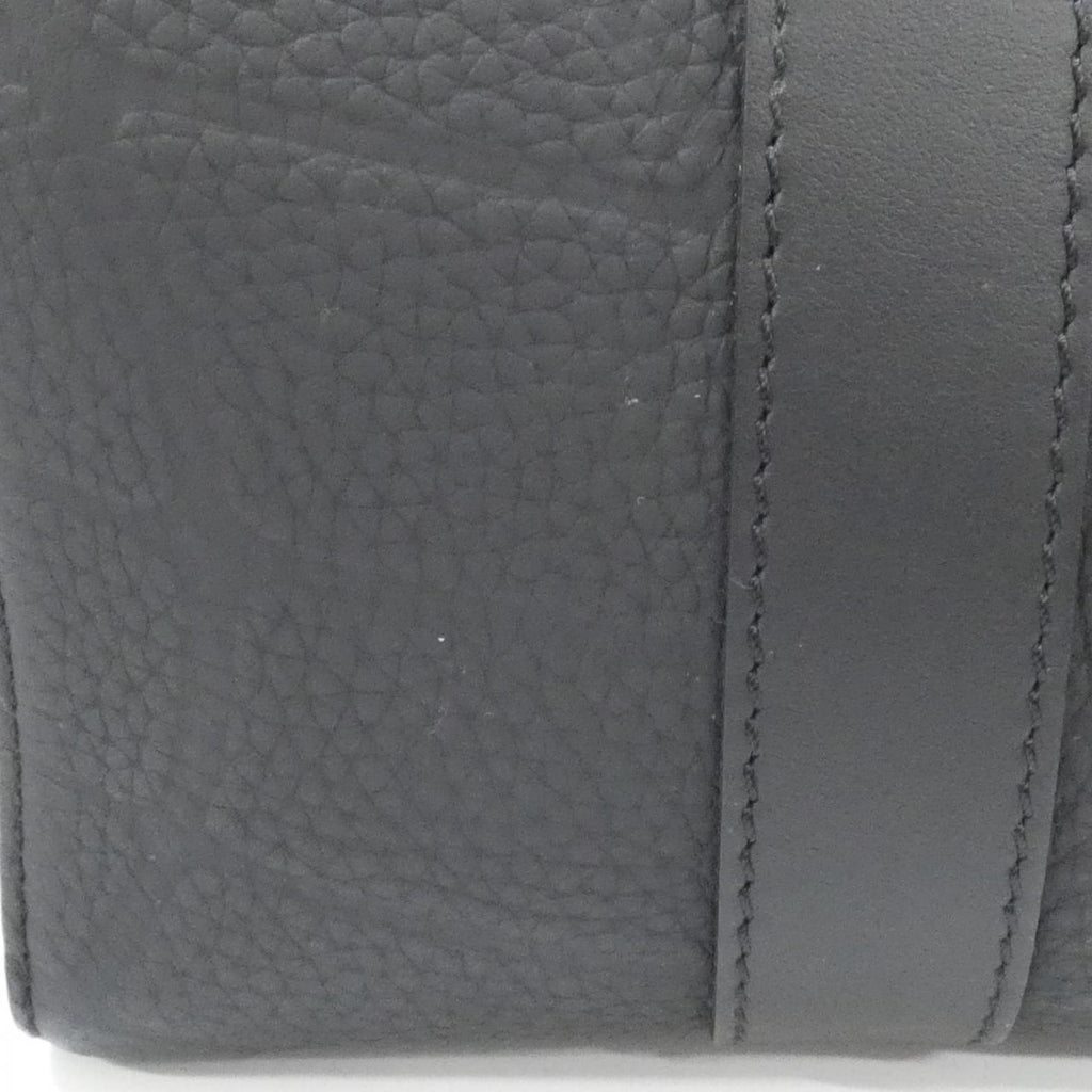 Louis Vuitton Black Leather Shoulder Bag (Pre-Owned)