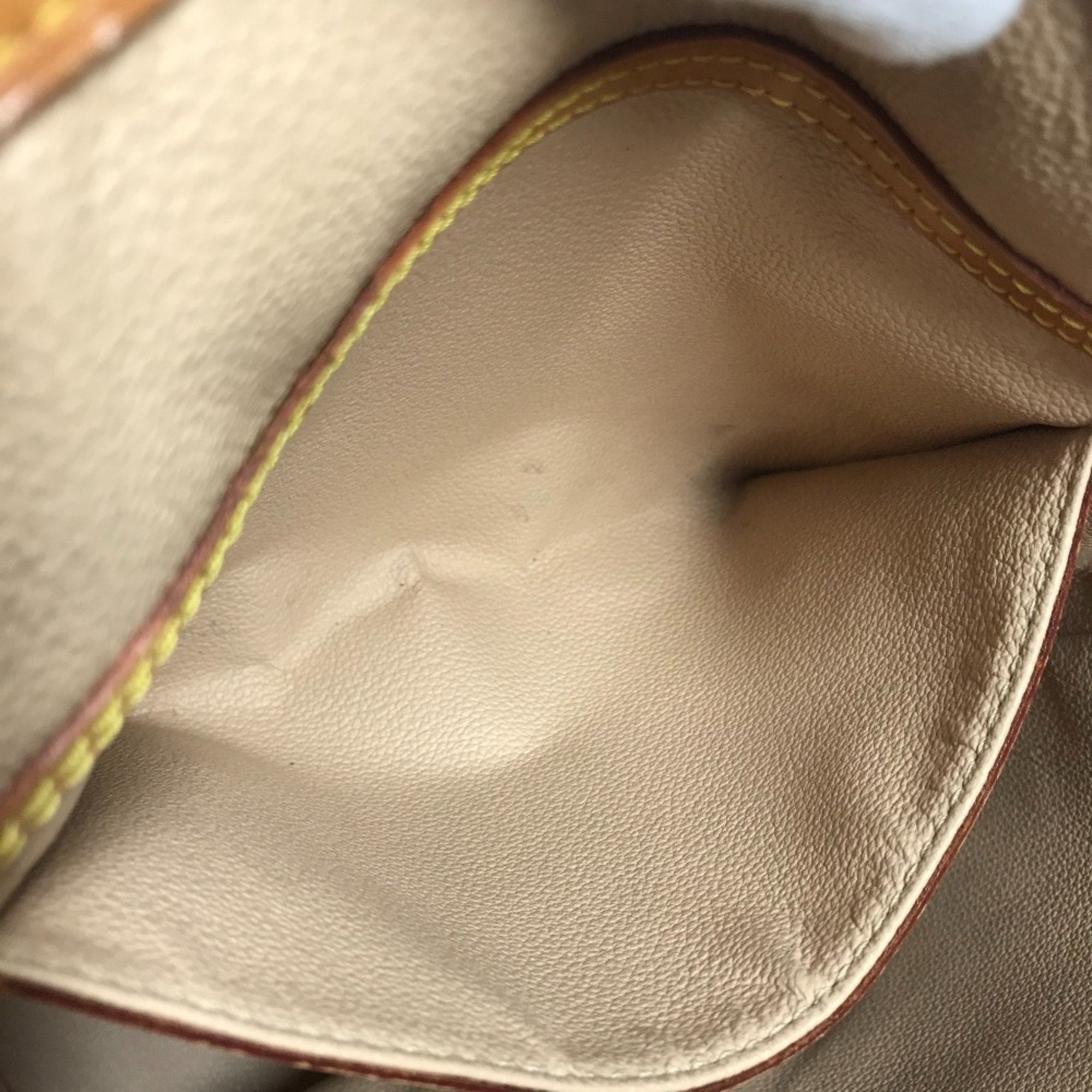 Louis Vuitton Brown Monogram Monogram Shoulder Bag Tote Bag (Pre-Owned)