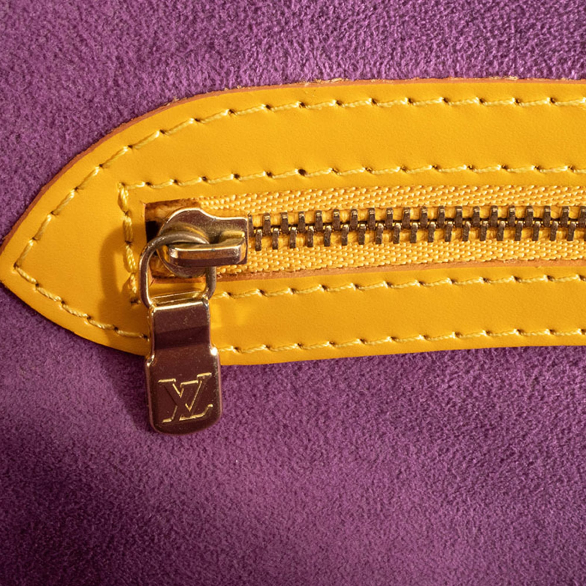 Louis Vuitton Yellow Epi Leather Shoulder Bag (Pre-Owned)