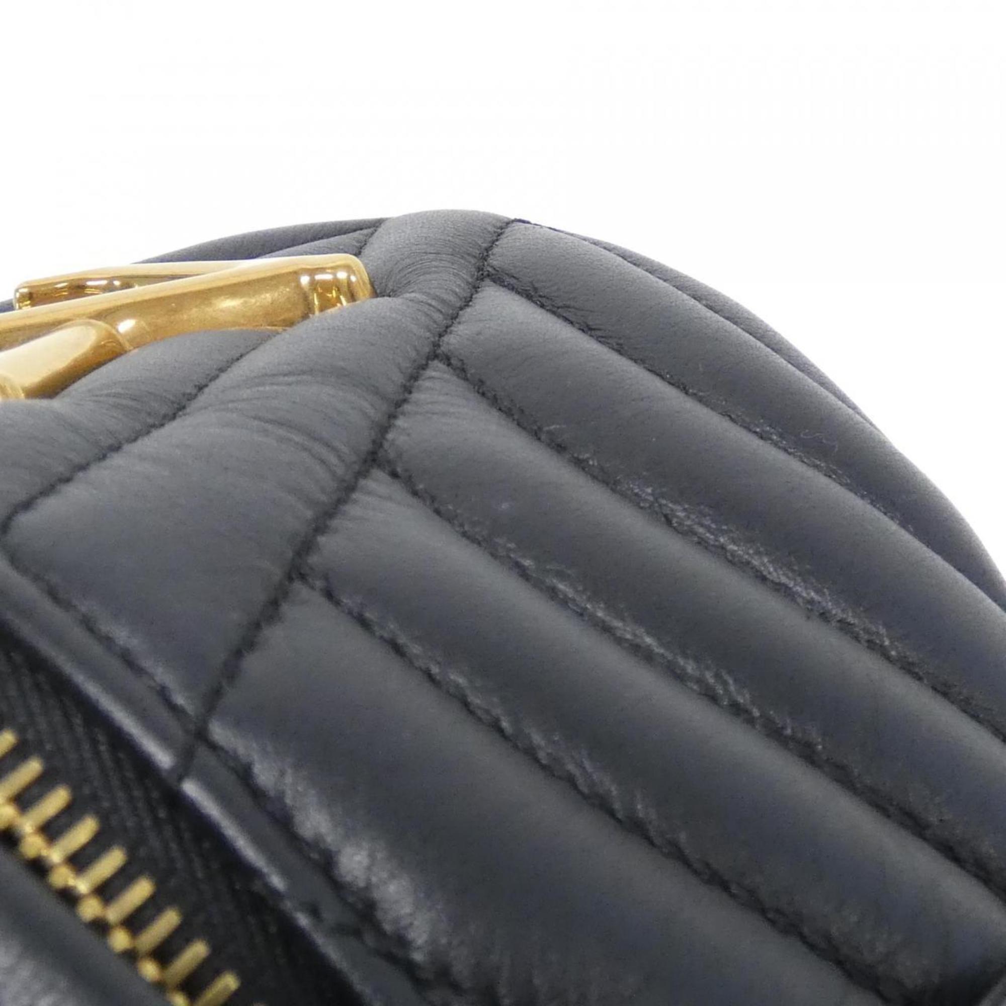 Louis Vuitton Black Leather Shoulder Bag (Pre-Owned)