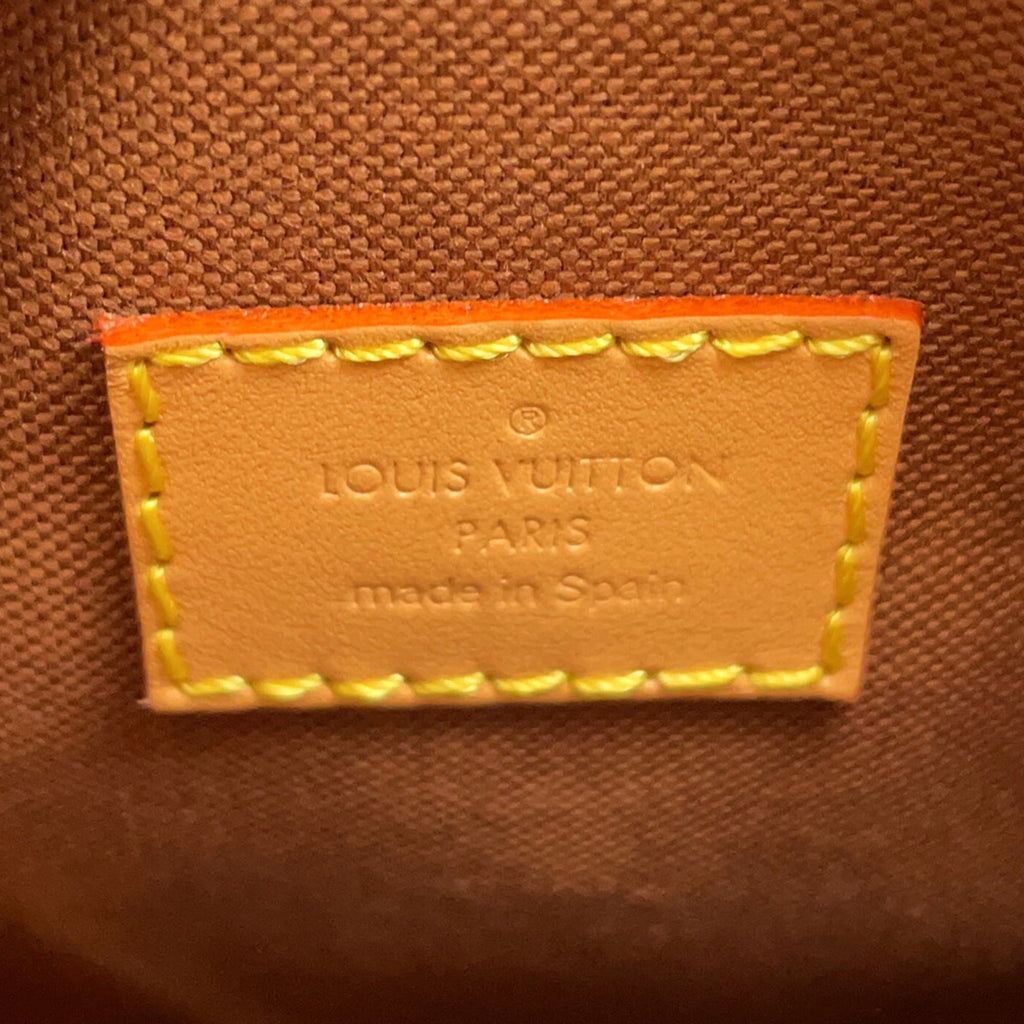 Louis Vuitton Brown Monogram Monogram Pouch Shoulder Bag (Pre-Owned)