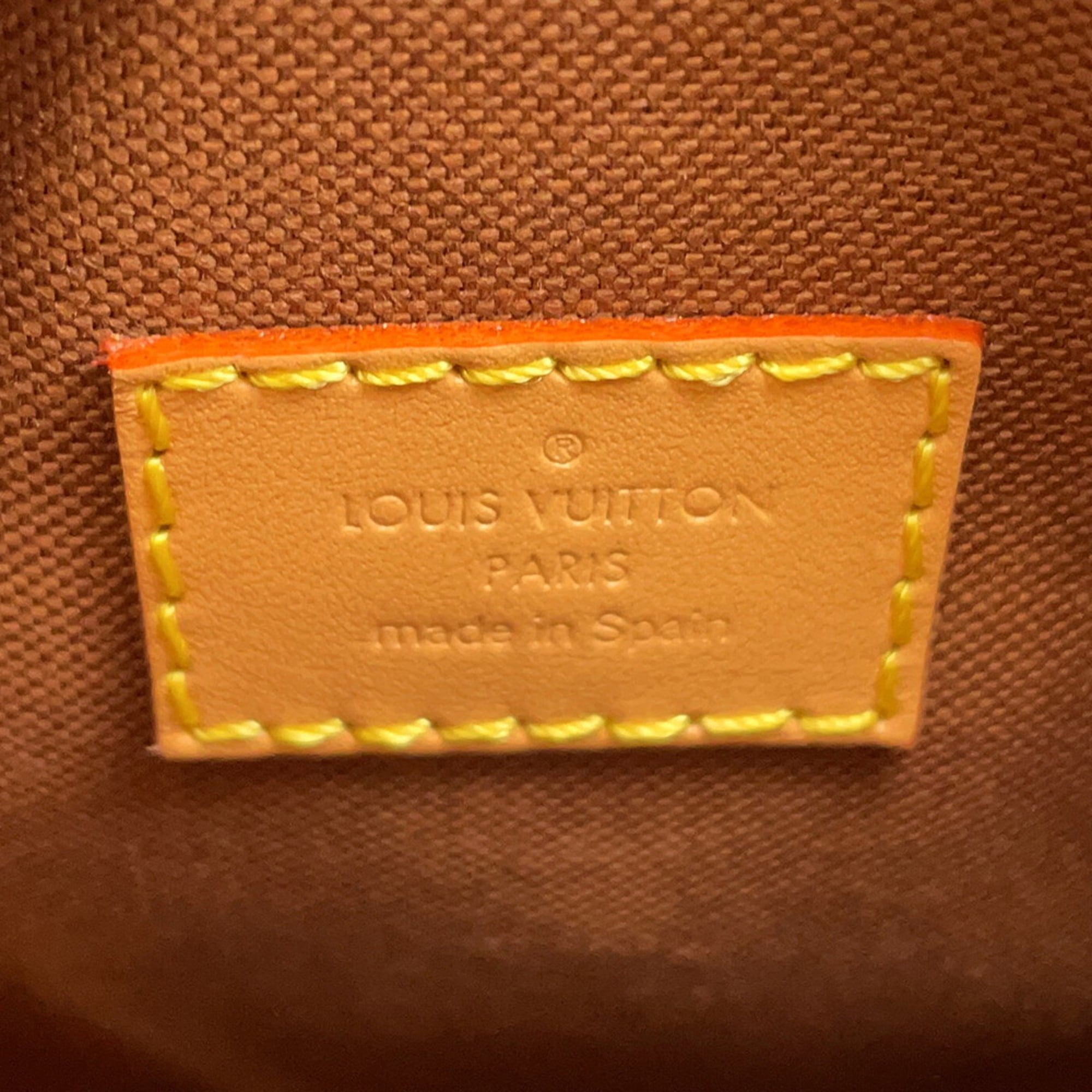 Louis Vuitton Brown Monogram Monogram Pouch Shoulder Bag (Pre-Owned)