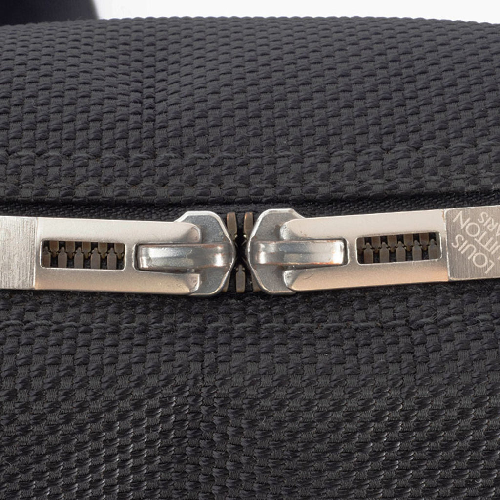 Louis Vuitton Black Noir Damier Geant Shoulder Bag (Pre-Owned)