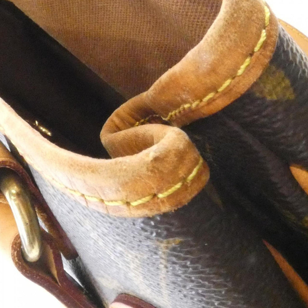 Louis Vuitton Brown Coated Canvas Shoulder Bag (Pre-Owned)