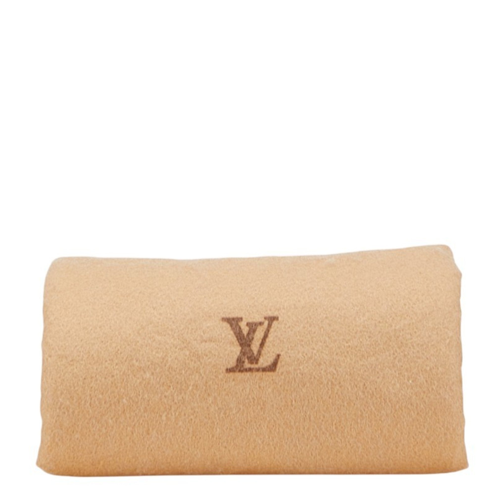 Louis Vuitton Epi Borneo Green Leather Shoulder Bag (Pre-Owned)